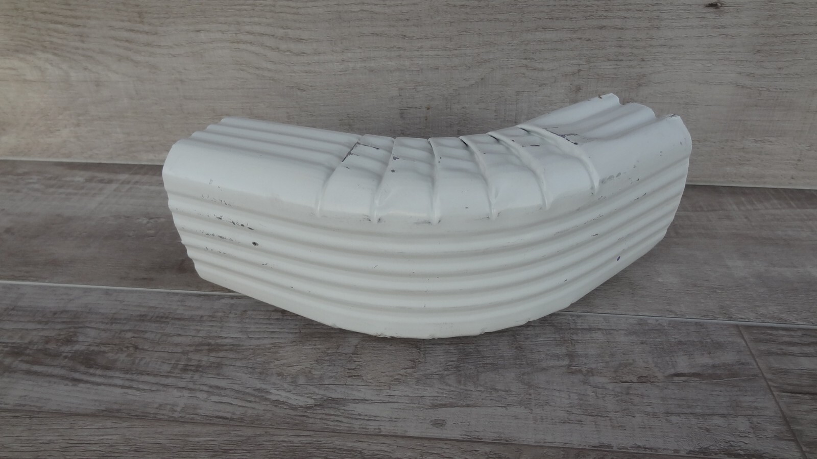 Amerimax 33-064 Gutter Galvanized Side Elbow 2″ x 3″ ~ White