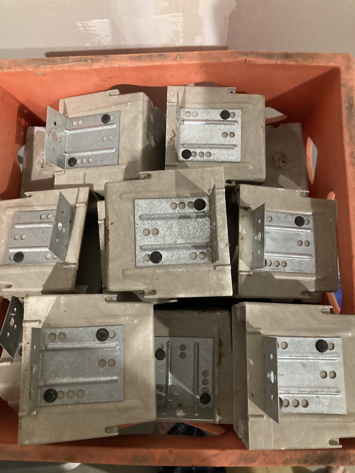 34 Pcs Allied Moulded 1099 3-7/8″ x 2-1/4″ x 3-5/8″ Wall Switch Fibreglass