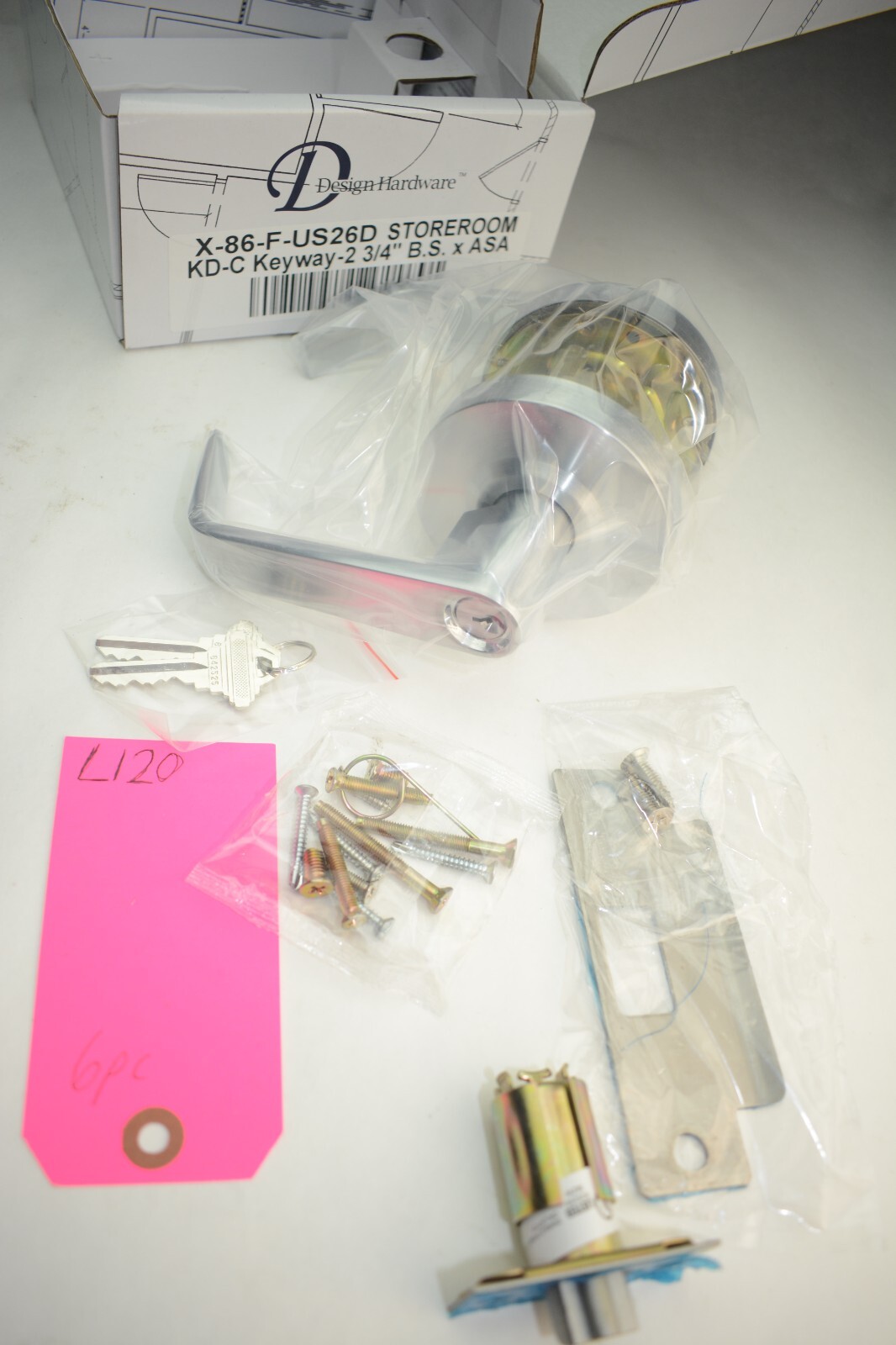 DESIGN HARDWARE X-86-F-US26D COMMERCIAL STOREROOM DOOR HANDLE LEVER LOCK + KEYS