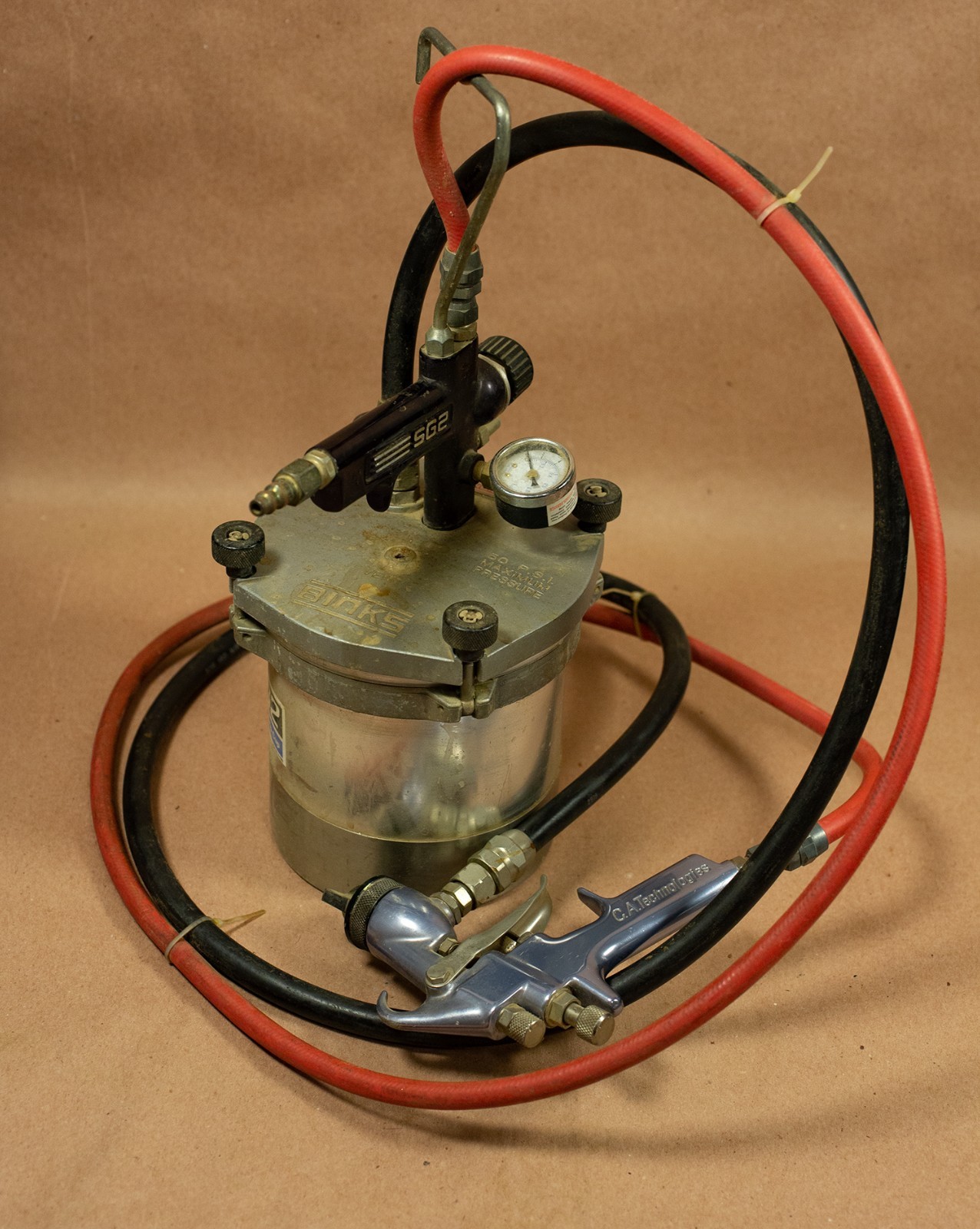 Binks SG2 2 Quart Model 80-350 w/Hoses, and CA Technologies Tomcat Spray Gun