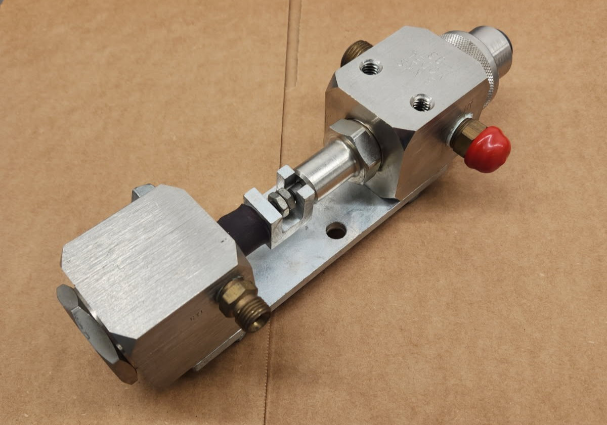 Binks Model 33 Automatic Spray Gun – 46SS/290 or 46SS/291