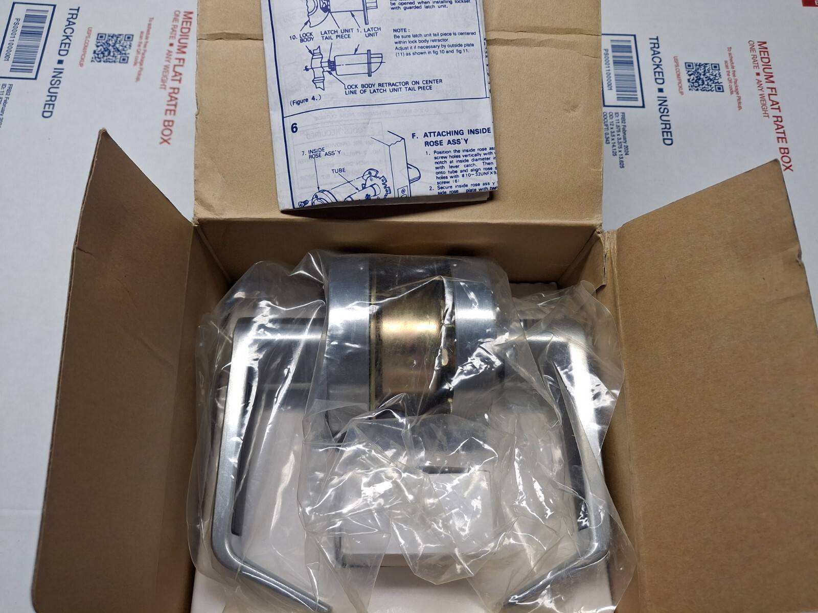 Heavy Duty Lever & Handle Set ADA Satin Chrome Entry No Lock Passage L252D Metal