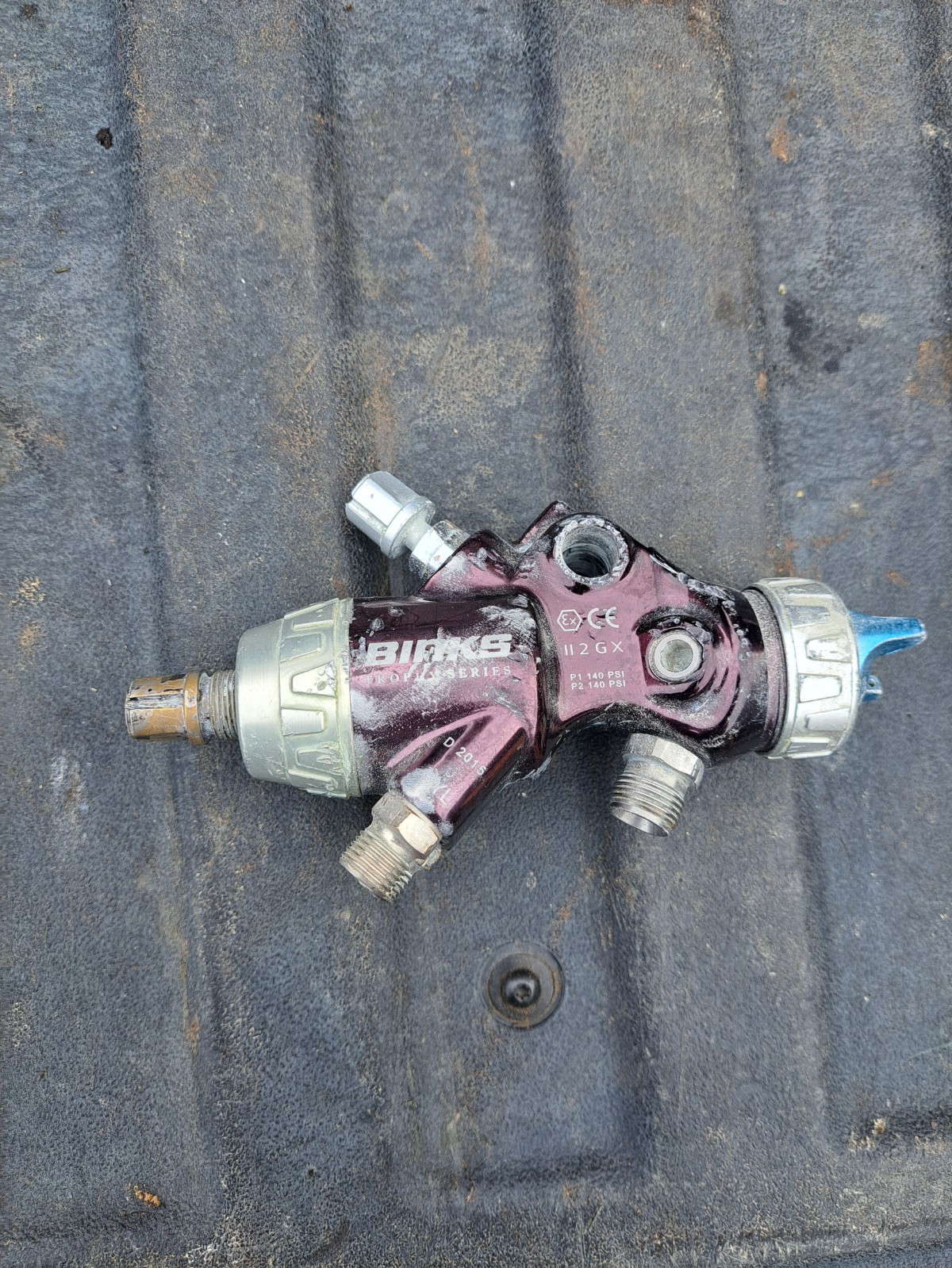 Binks 3465-12LV-23S0 Trophy Series Finishing Brands Spray Gun #2