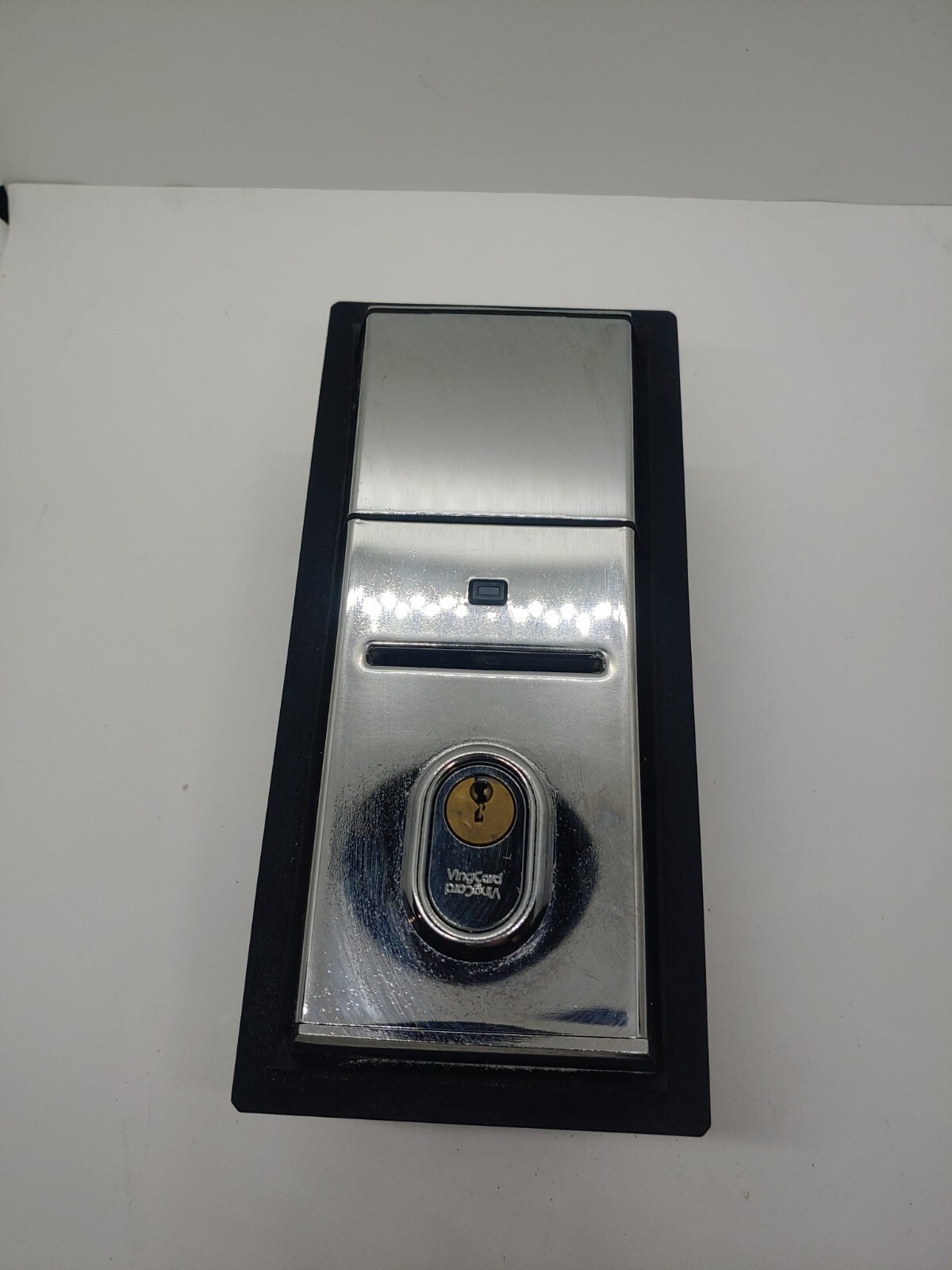 NEW VINGCARD 9v Surface Mounted Remote Controller Magstripe Satin