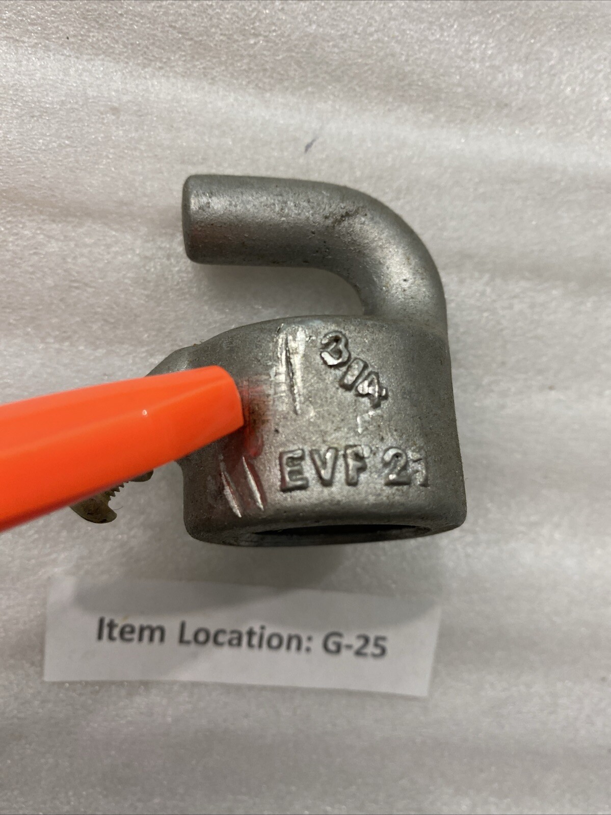 CROUSE HINDS HANGER CEILING SADDLES 3/4 EVF 21