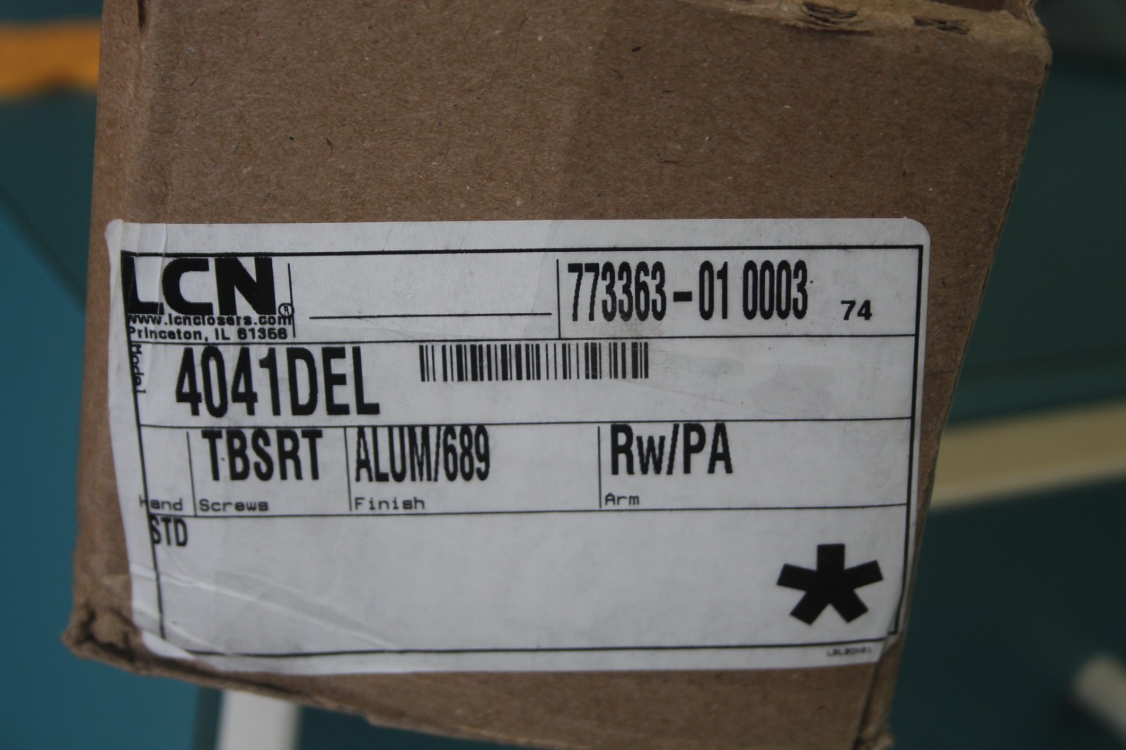 LCN 4041DEL TBSRT ALUM/689 SINGLE RW/PA ARM DELAY DOOR CLOSER NON-HANDED