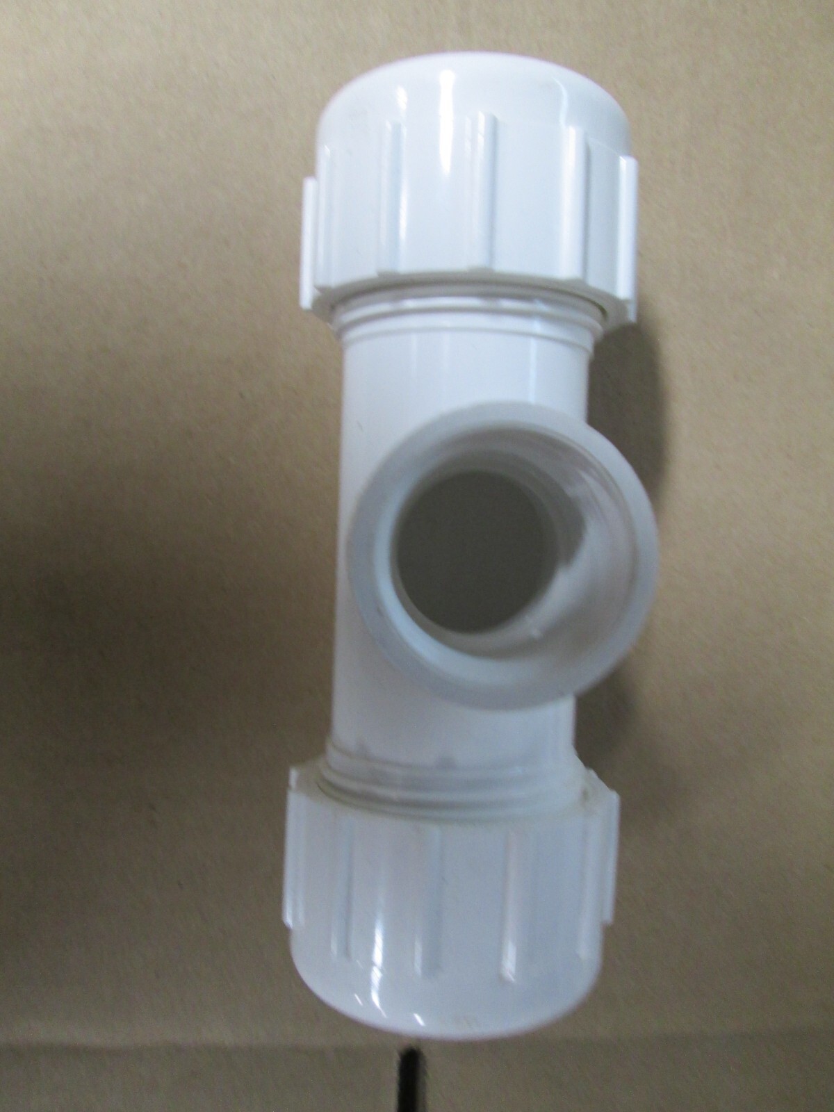 B & K 1 In. FIP Plastic Compression PEX Tee 162-105 B&K 162-105