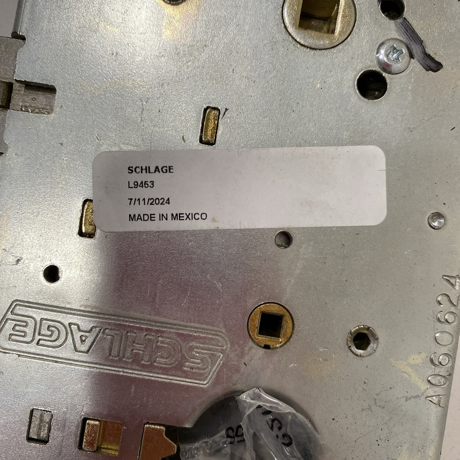 L9000-Series Template for Right-Handed Door