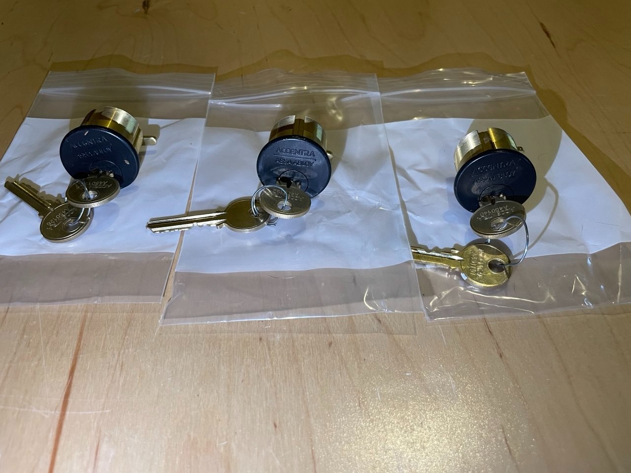 LOT OF 3 MORTISE SYLINDERS BLACK WITH 2 KEYS EACH ACCENTRA ASSA ABLOY (YALE)