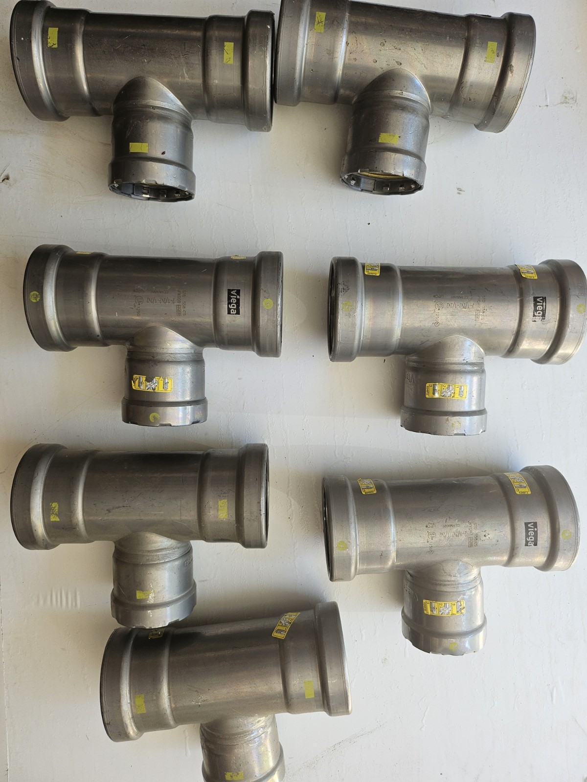 Viega Stainless Steel Press-Fit Tee 2-1/2 x 1-1/2 x 2-1/2, Each