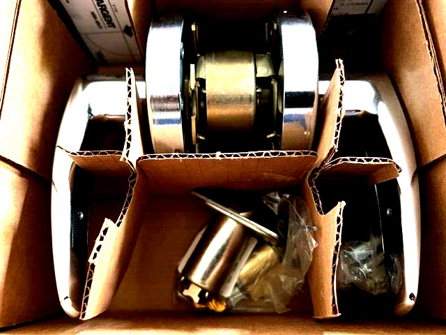 SARGENT LOCK 10 LINE 10G04 LB 26 STOREROOM SC C KEYWAY, OBIT,GRADE 1, POL CHROME