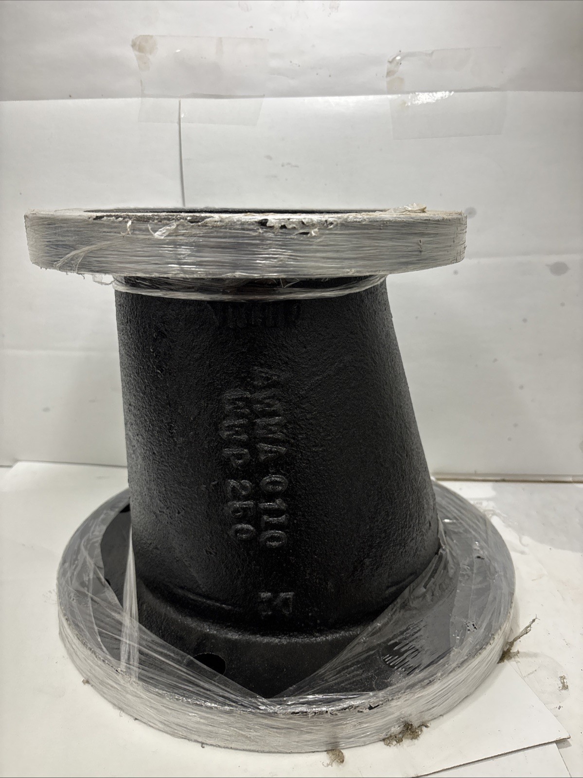 Reducer Ductile Iron 8″X6″ AWWA C110 WWP 250