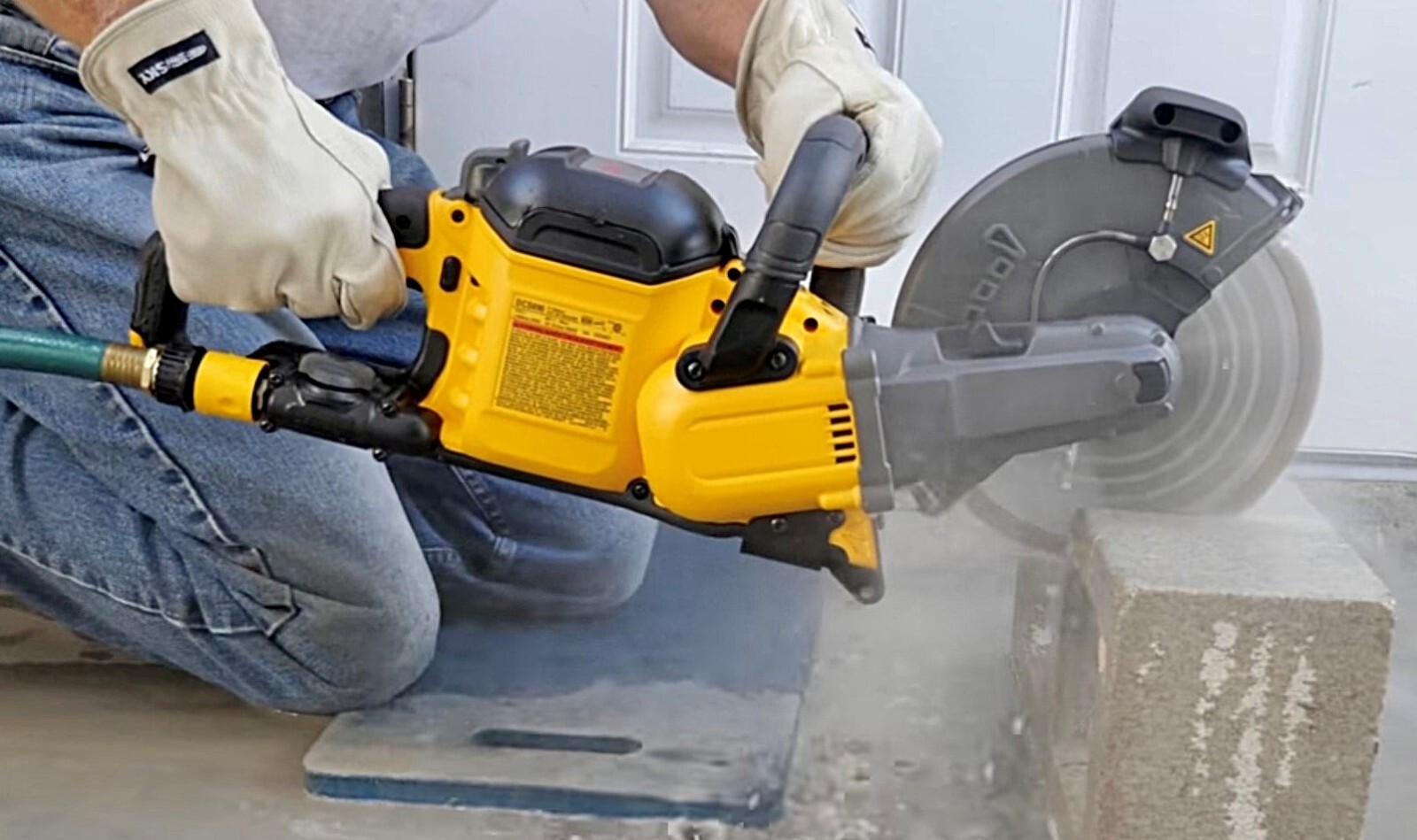 9” Diamond blade fits DCS692X2 Brushless Cordless 9 in. Cut-Off Saw