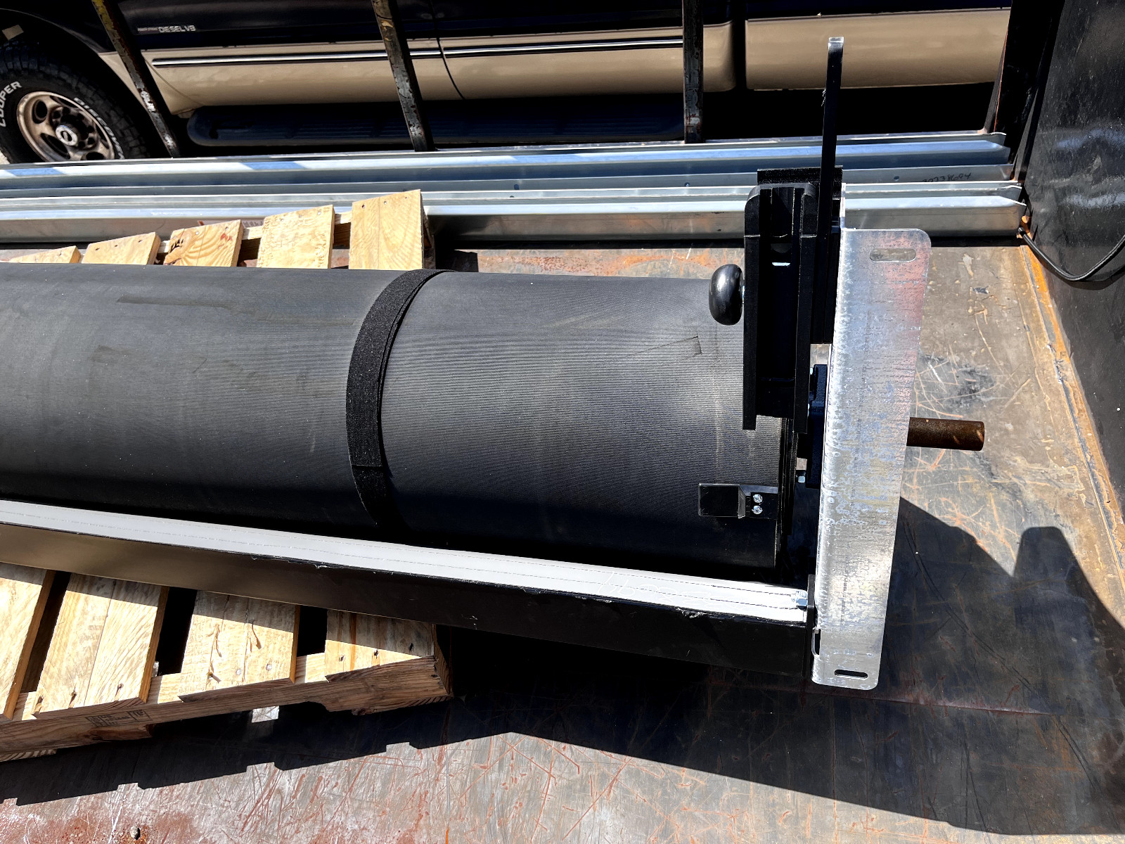 RiteHite Raptor Commercial [12′ x 10′] Rubber Industrial Rollup Door