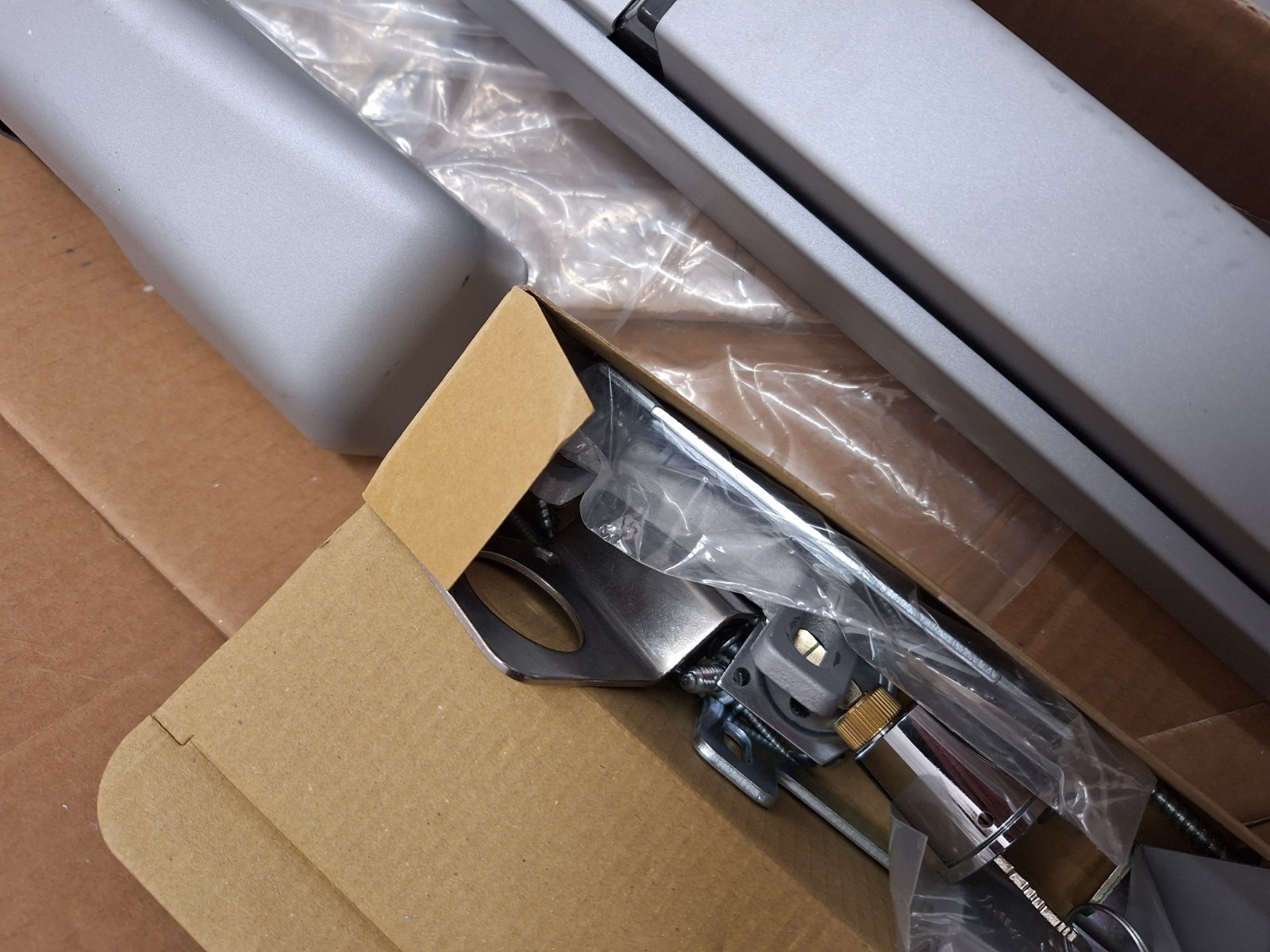 Universal Hardware UH40010 2-7/16 in. Push Bar with Standard Pull and Cylinder