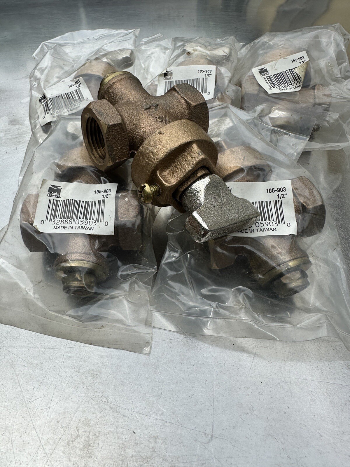 Lot of 6 Mueller B&K 105-903 Brass Ground Key Stop & Drain Waste Valve 1/2″ New