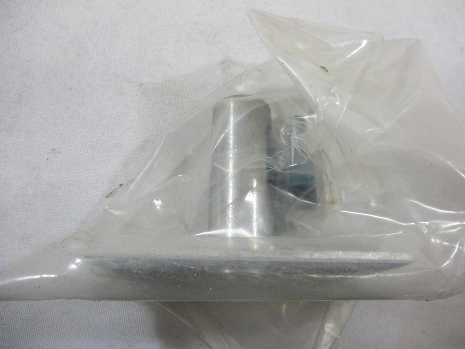 *NEW* (LOT OF 4) QUALITY HARDWARE 1225 DUST PROOF STRIKE
