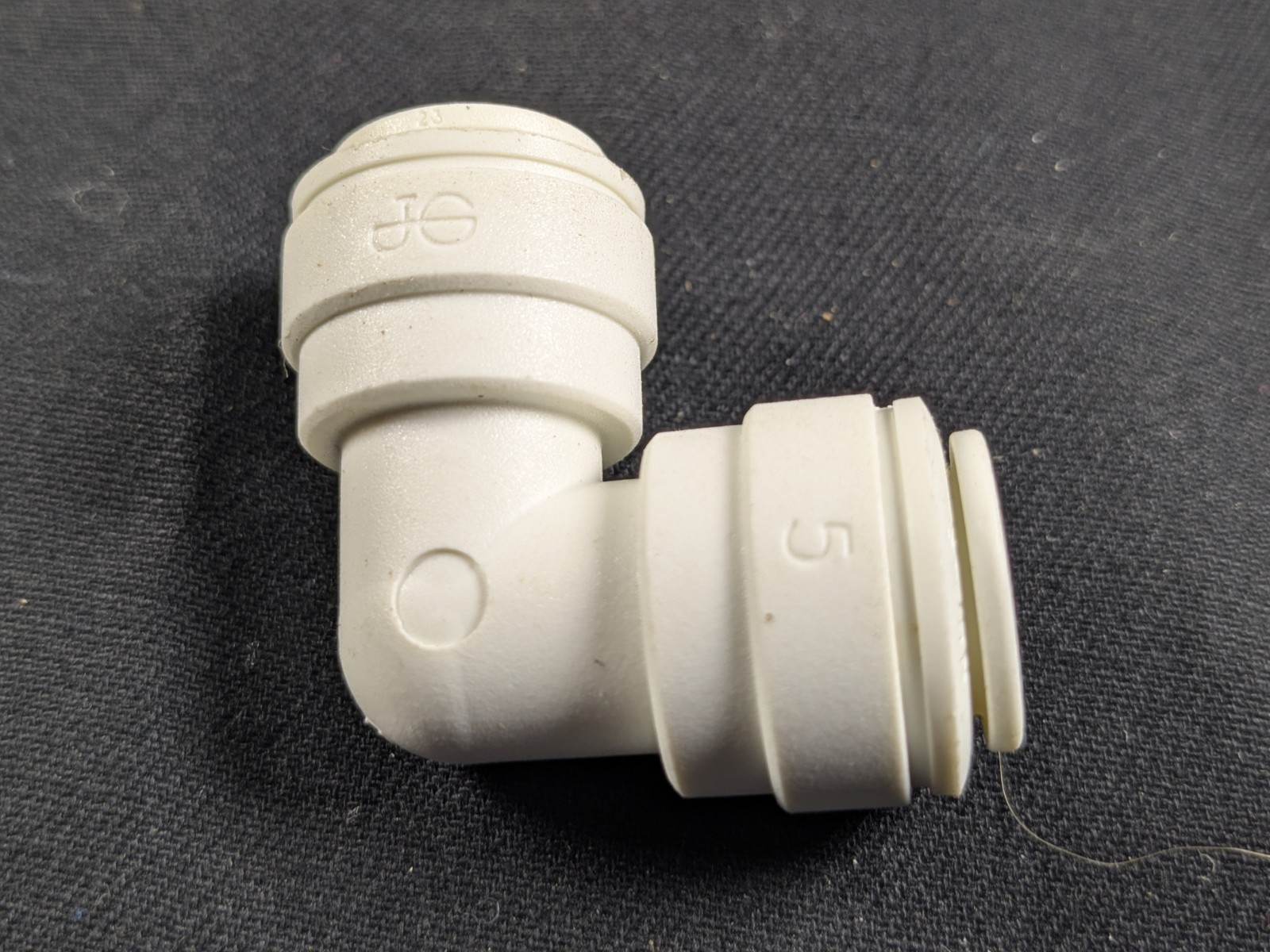 John Guest PP0312WP Push-fit Union 90° Elbow, 3/8″ OD Push To Connect 7 pack