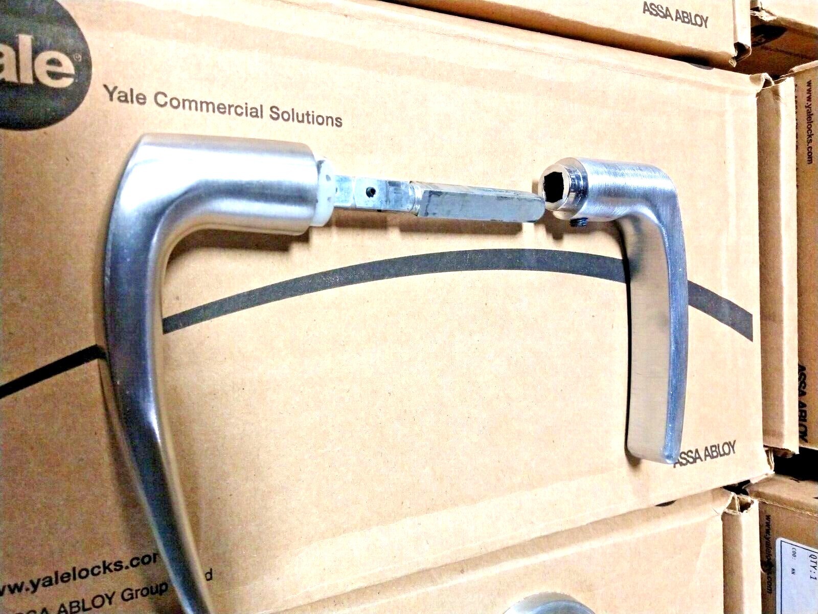 YALE MORTISE LOCK USED MOR TRIM PACK US26D WORKS ON 8700 AND 8800 LEVER BODIES