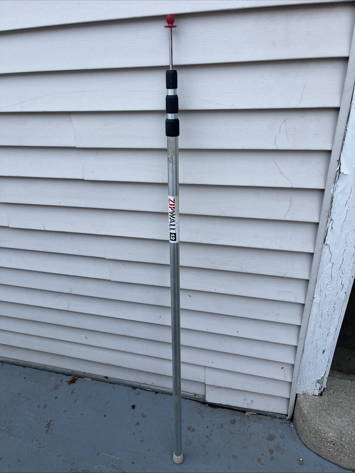 One Zipwall 12 Foot Spring Loaded Missing The Top Head.