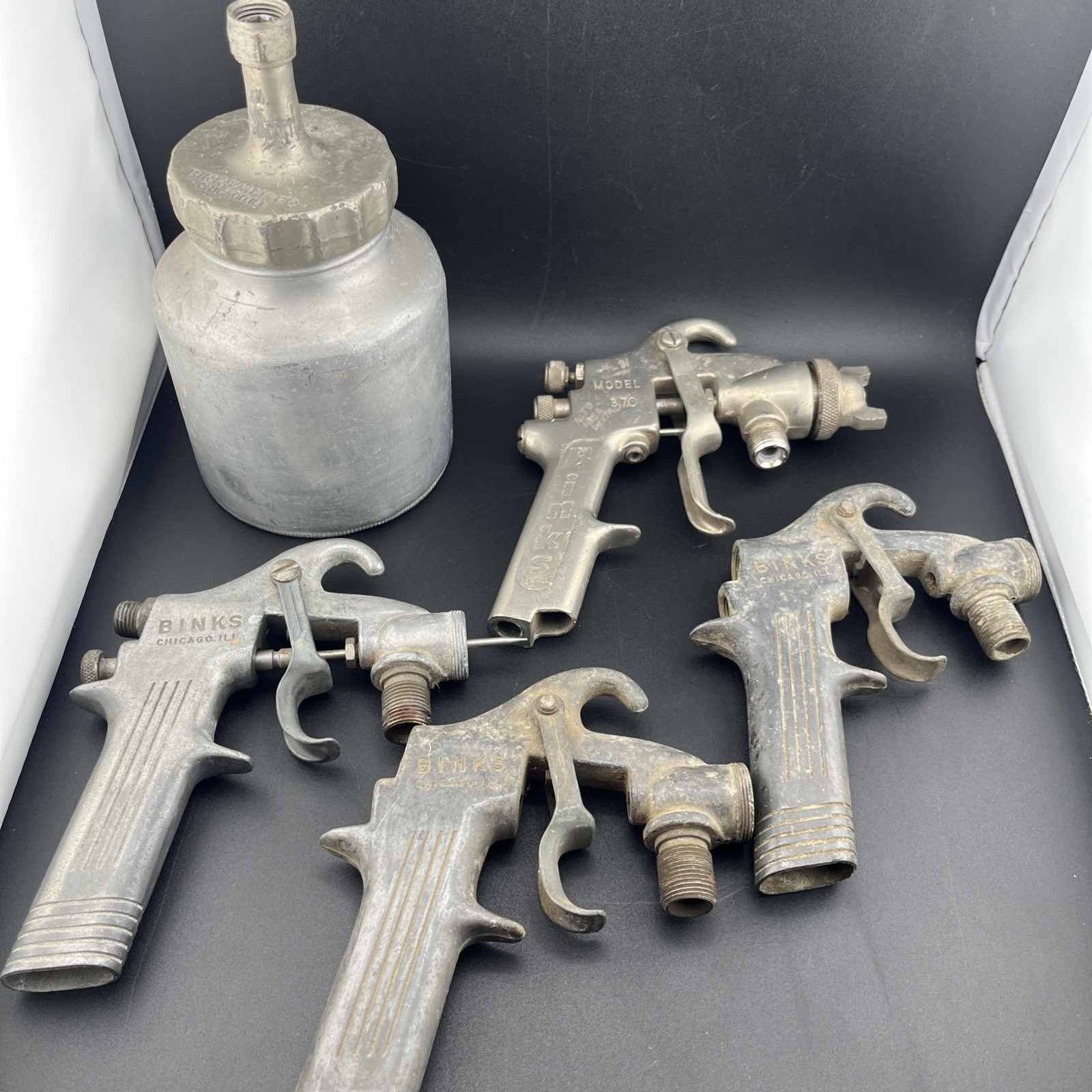 Binks Model 370 Spray Gun Paint Sprayer w/Canister Cup And 3 Other Parts Sprayer