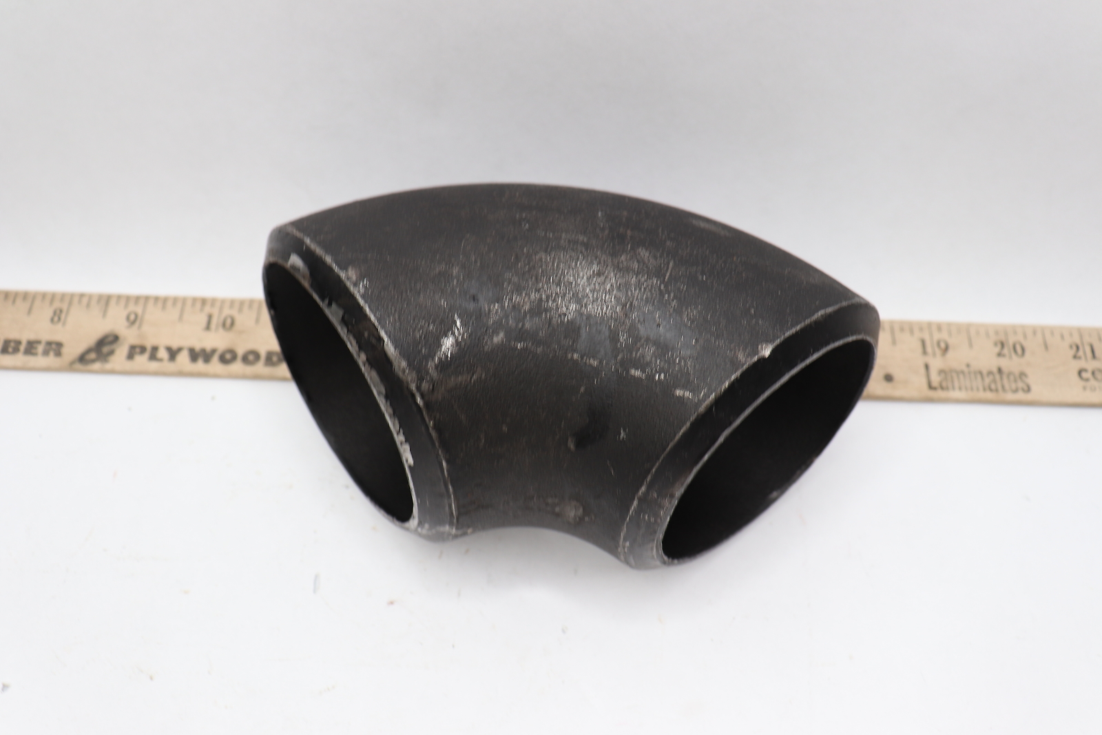 Short 90 Degree Elbow Butt Weld Fitting A234 WPB Schedule XH-80 3″