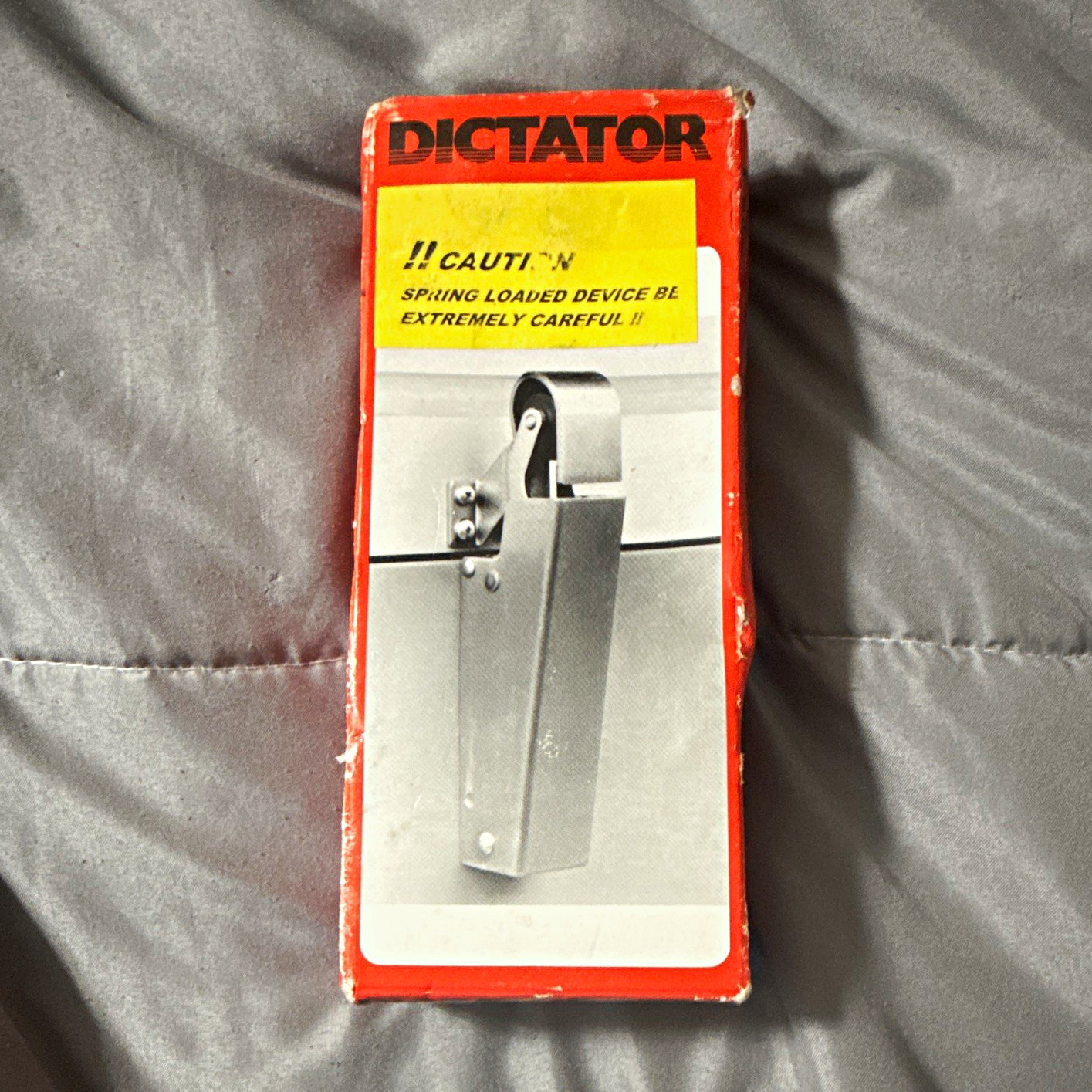 Dictator Self Closing Door Check Device, Red Color, Silver Finish