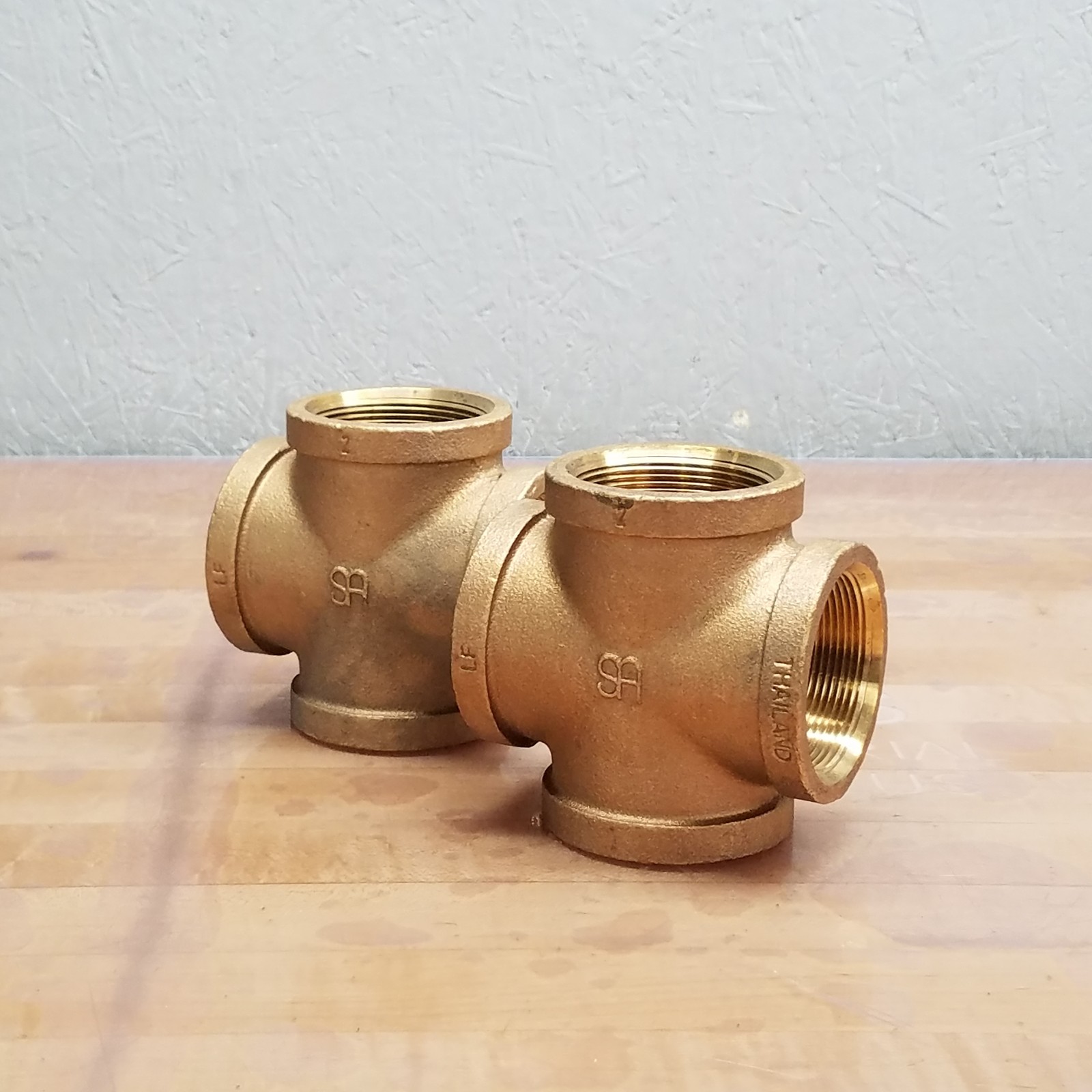 Lot of 2, Merit Brass XNL110-32 Pipe Cross, 2″ Nominal, FNPT End Style, Brass