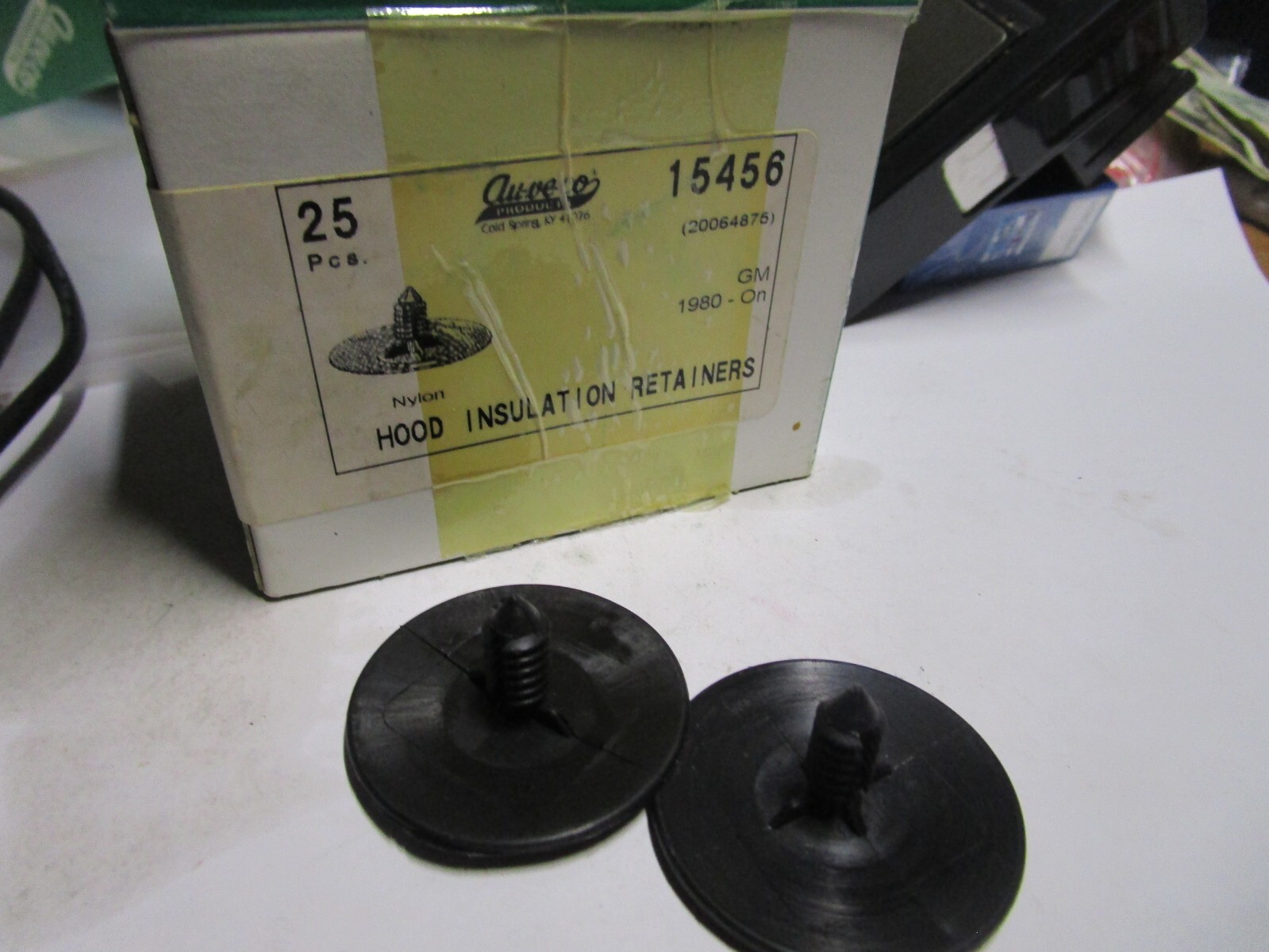 Auveco 15456 GM Hood Insulation Retainer Black Nylon Qty 25