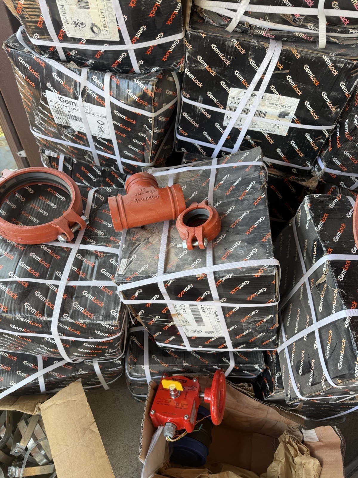 GemLock Grooved Ductile Iron Pipe Fittings Lot 2 in 22 Pack Coupling Tee