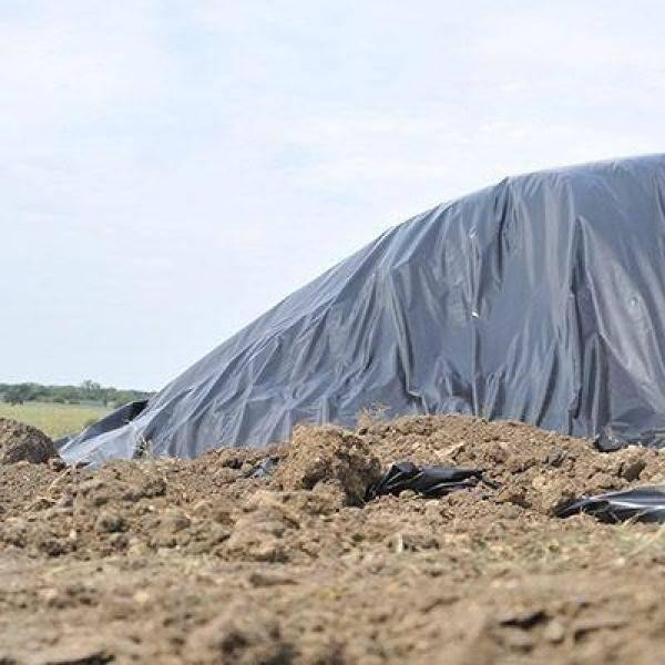 24 ft. x 100 ft. Black 6 mil Plastic Sheeting