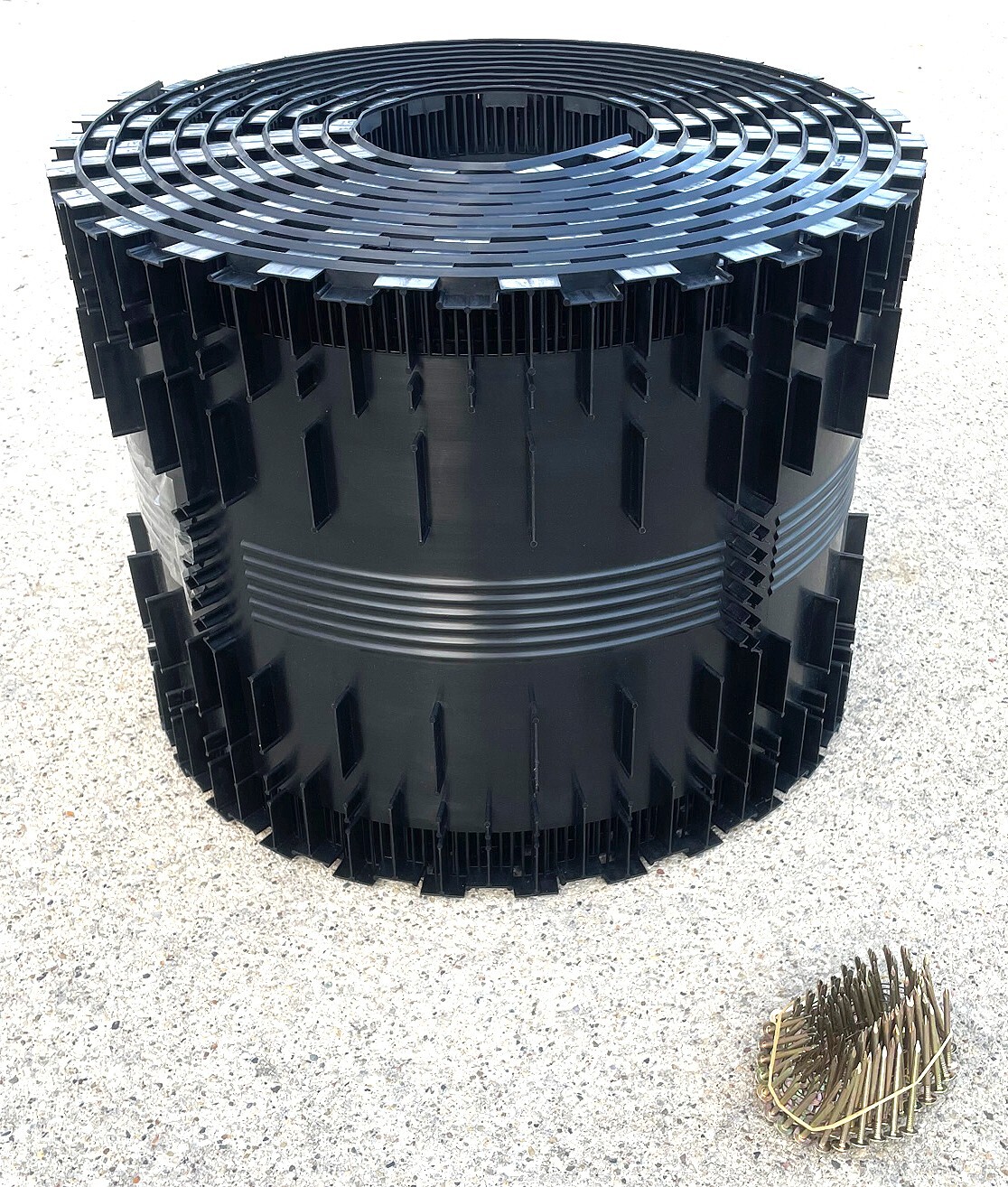 OWENS CORNING VENTSURE SKY RUNNER LTE ROOF RIDGE VENT 30′ X 14.5″ ROLLED NEW