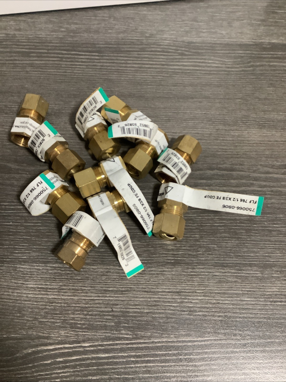 750066-0806 Anderson Metals 1/2 In. x 3/8 In. Brass FE Coup Lot Of 11 NOS