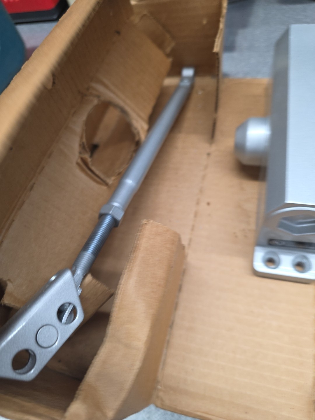 Norton Tri-Style Assa Steel Reversible Door Closer – Aluminum # 1601