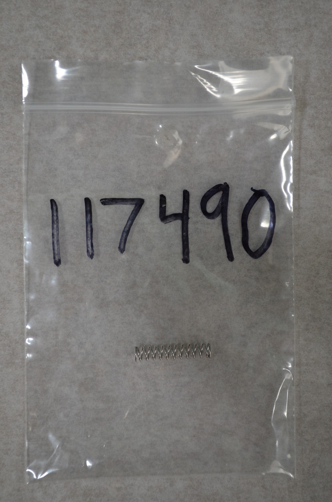 Graco 117490 Spring, Check Valve ****GENUINE Graco****