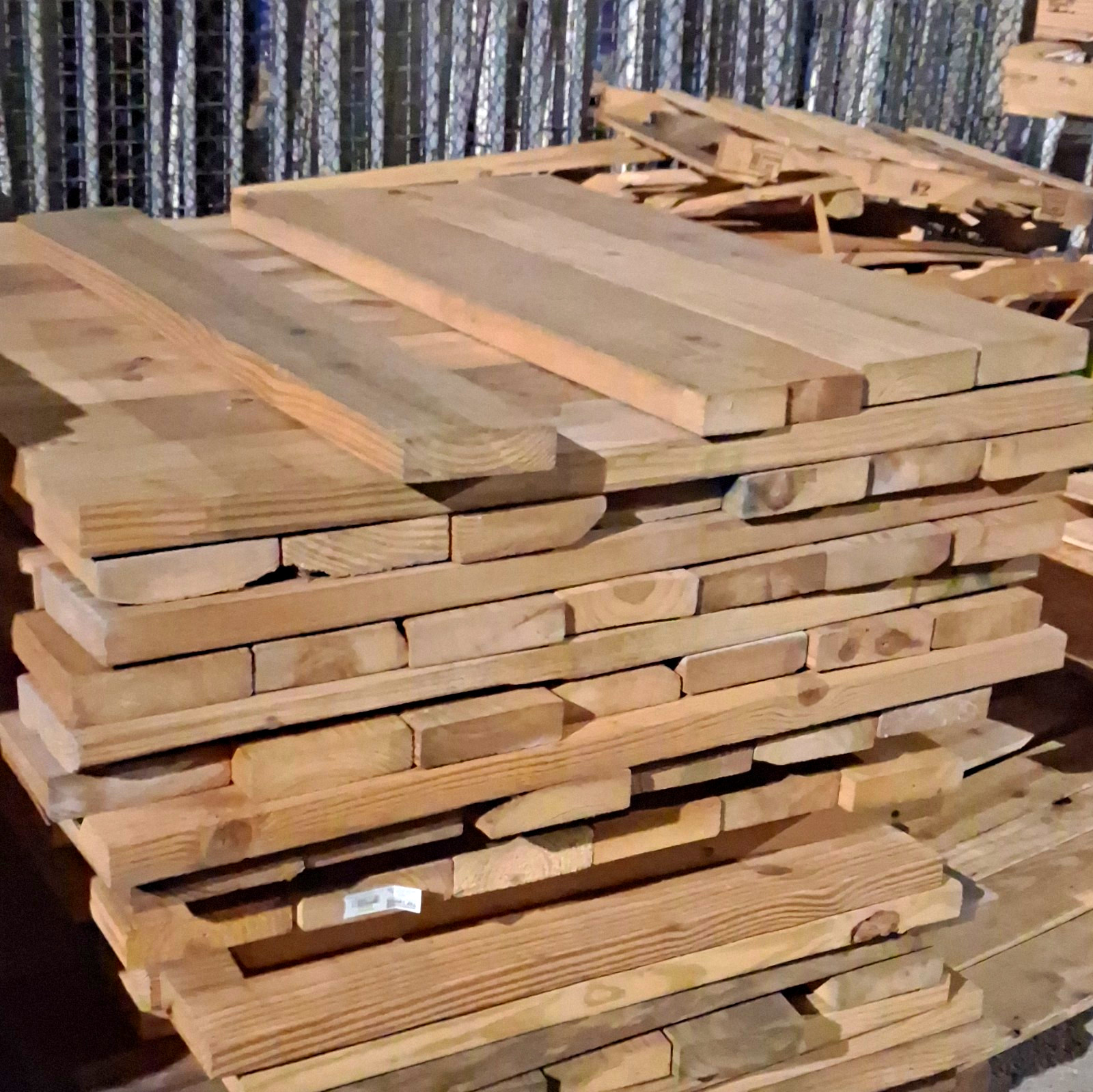 Treated Pine 2x4x8 ft Board Lumber, Square Edge Softwood for Framing
