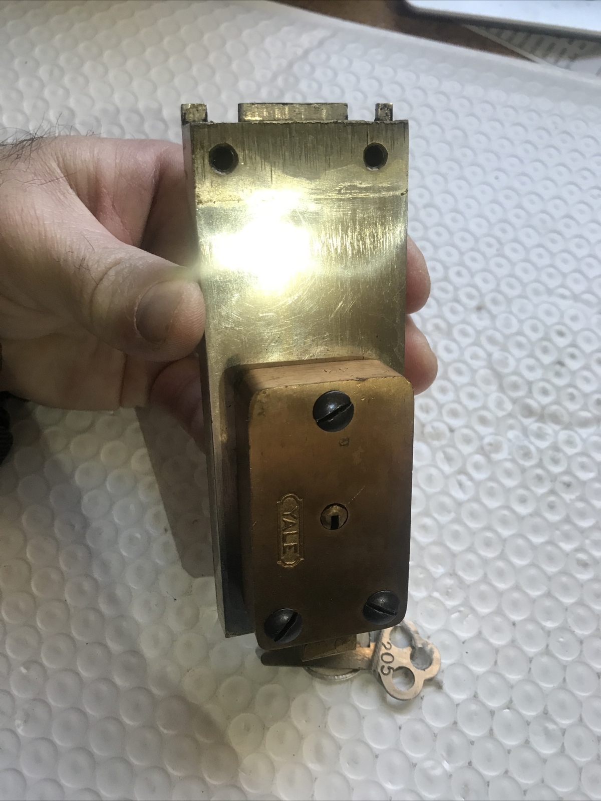 Yale Safe Deposit Lock 2 Keys # 205