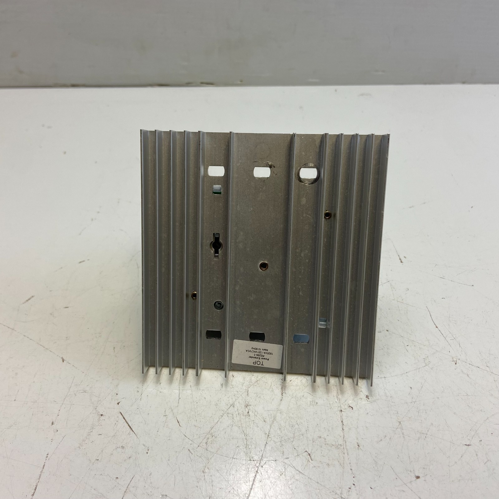 LEVITON PE200-10W POWER EXTENDER 120VAC