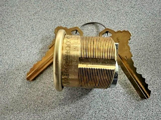 AMERICAN LOCK 9120 – 1 1/8″ US3 SCHLAGE “E” KW AKA ILCO 7185SE-03 MADE IN USA