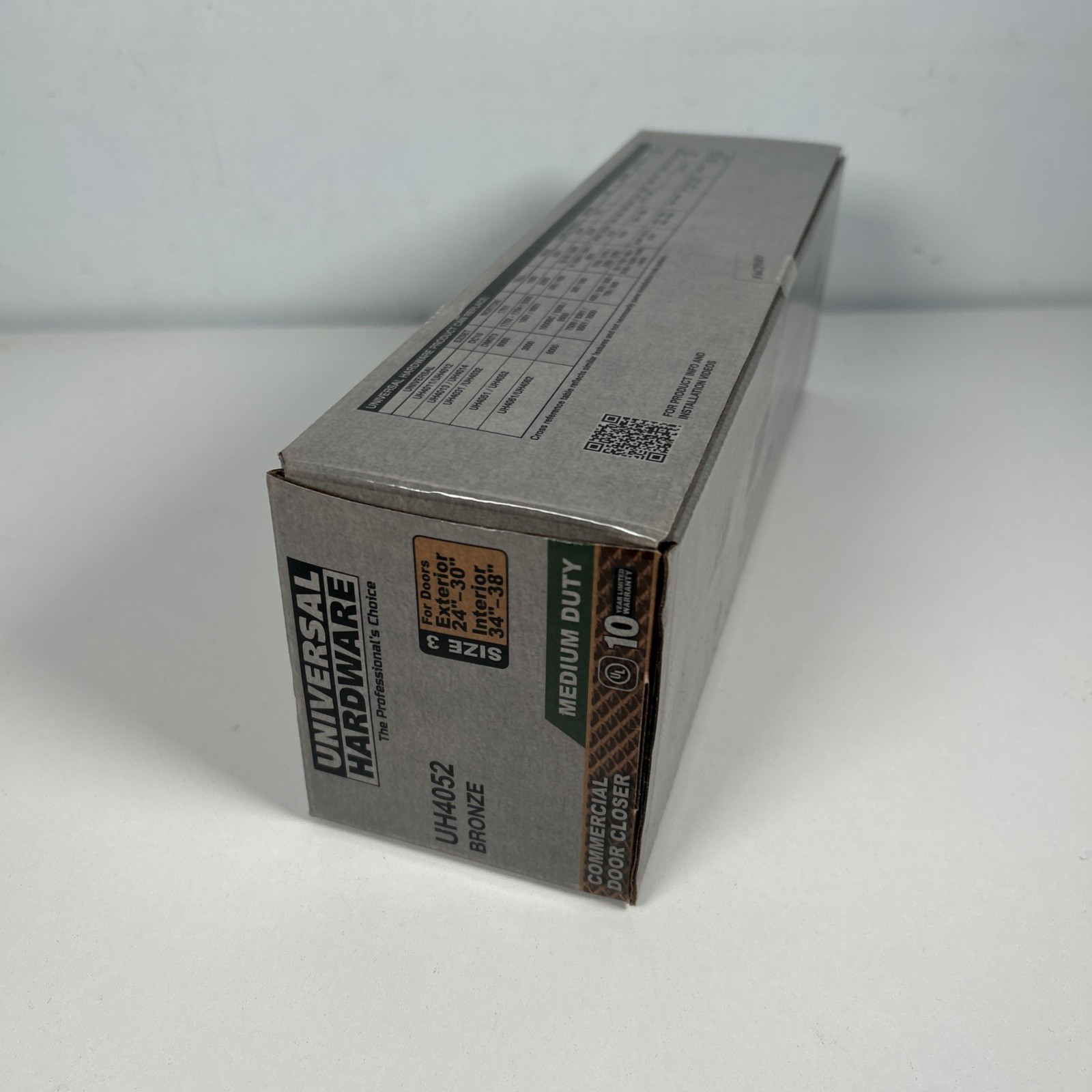 Universal Hardware Medium-Duty Bronze Commercial Door Closer UH4052