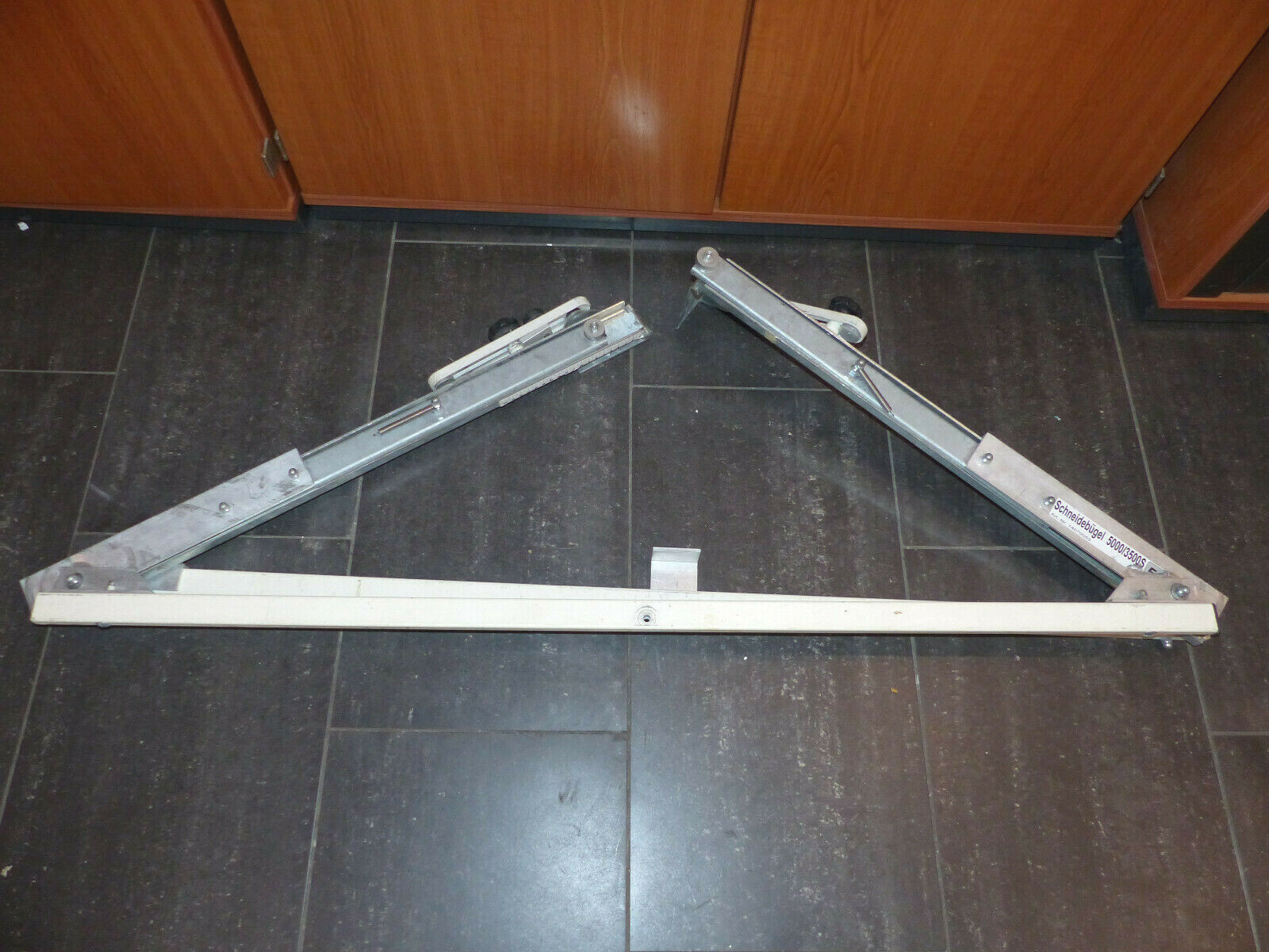 Cutting bracket 5000/3500s art. no. 14070053 for rigid foam cutting device