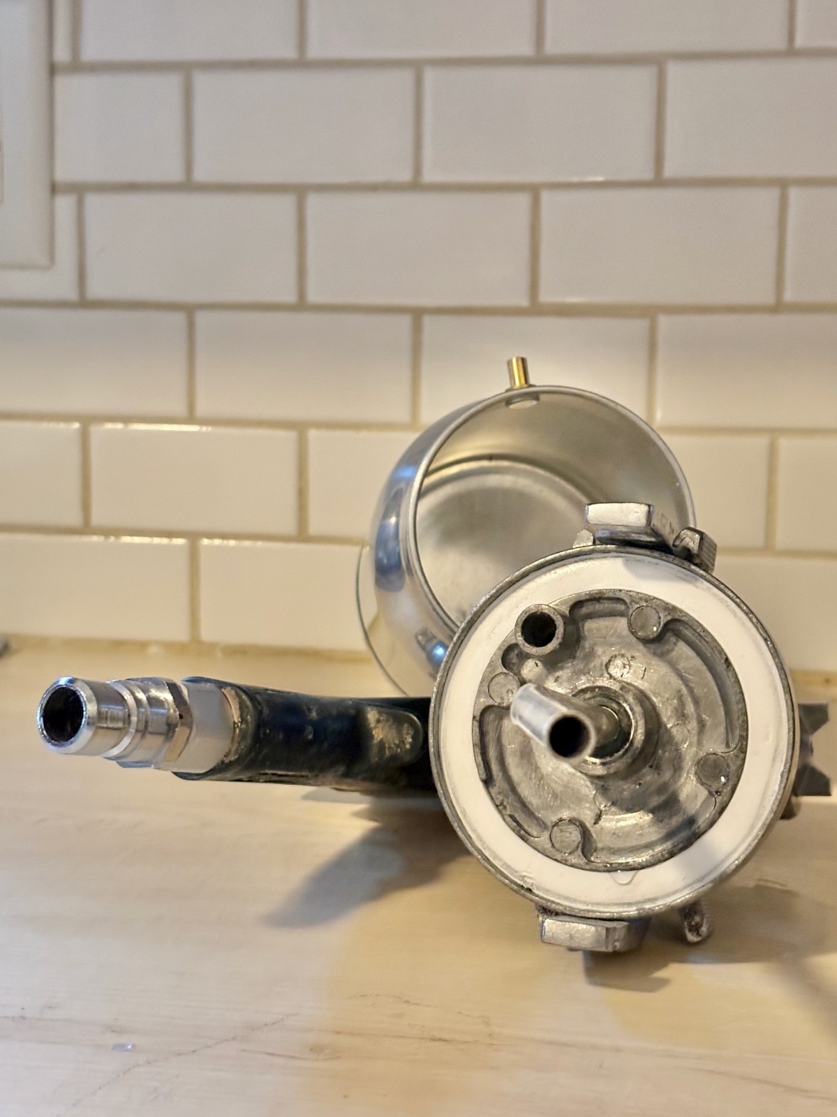 USED Titan Capspray Maxum II With A New Cup, A #3 Needle Set HVLP Spray Gun