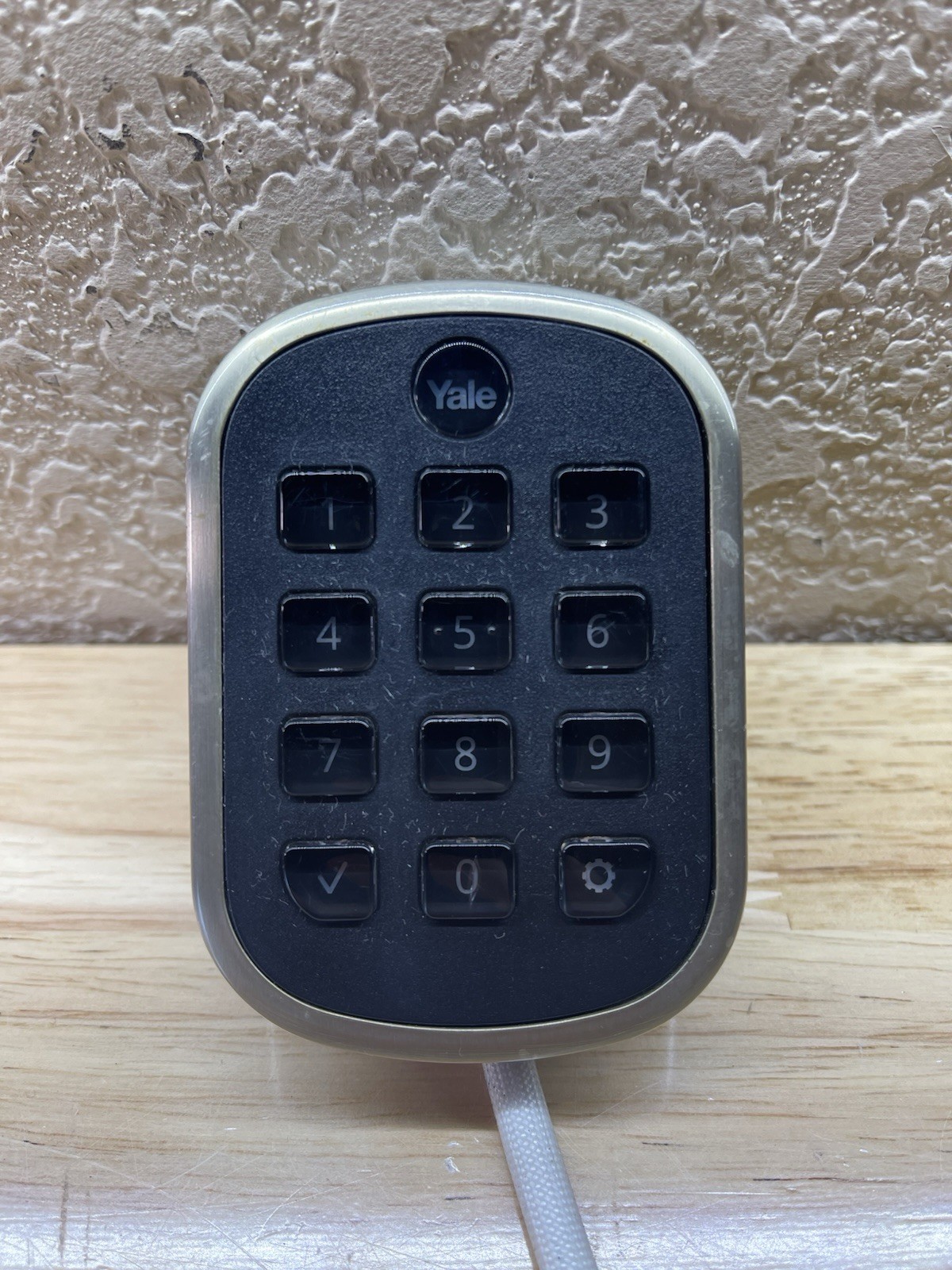 Yale YRD136-ZW2-OBP ONLY KEYPAD Please see all pictures