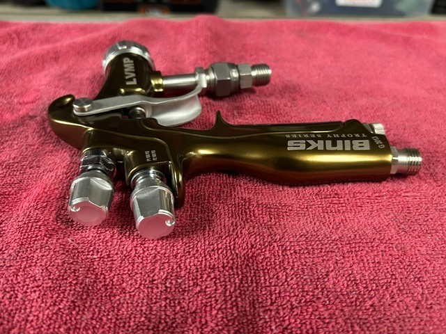 BINKS TROPHY SERIES G 2013 LVMP SPRAY GUN II 2GX Free Shipping!!