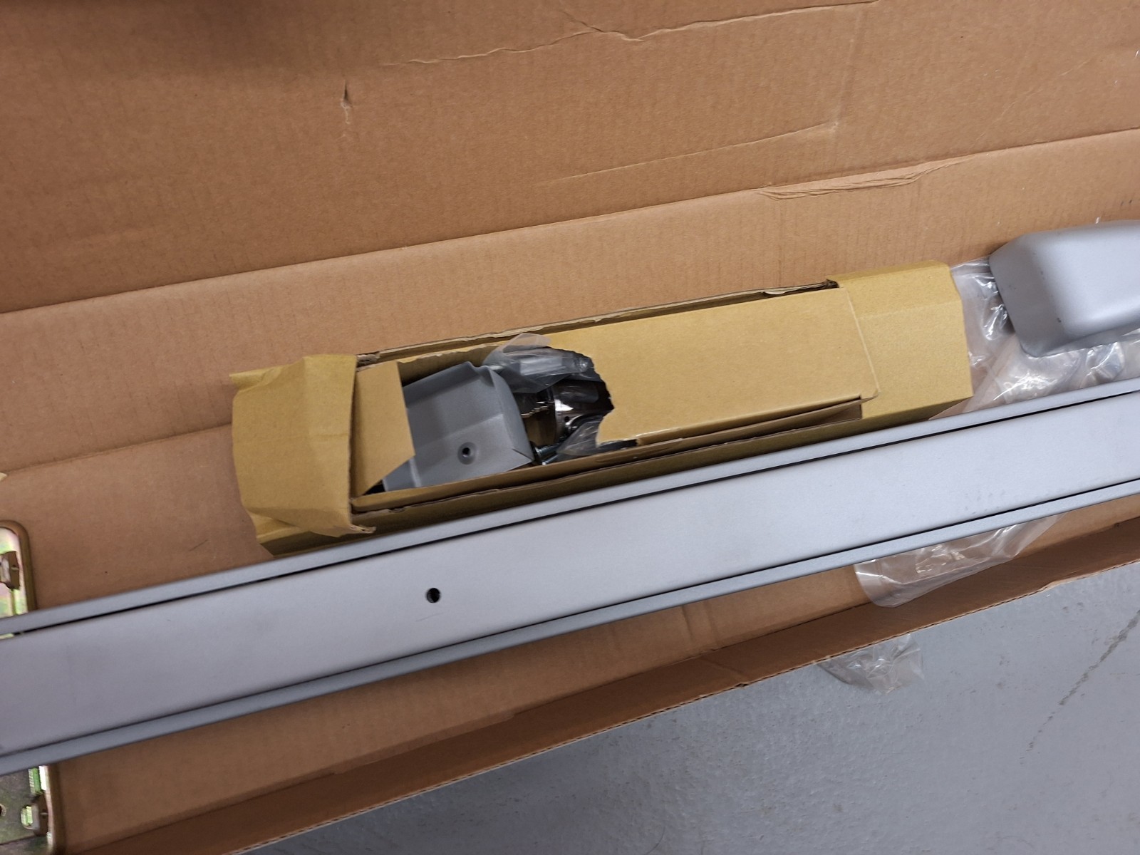 Universal Hardware UH40010 2-7/16 in. Push Bar with Standard Pull and Cylinder
