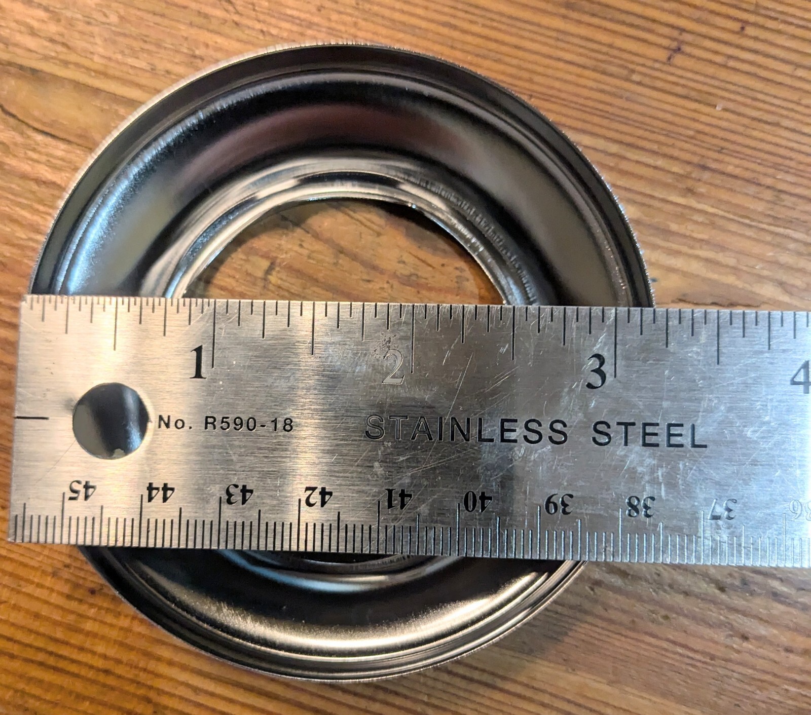 1 1/2″ Iron Pipe Escutcheon Flange Chrome Plated Metal Decorative Flange