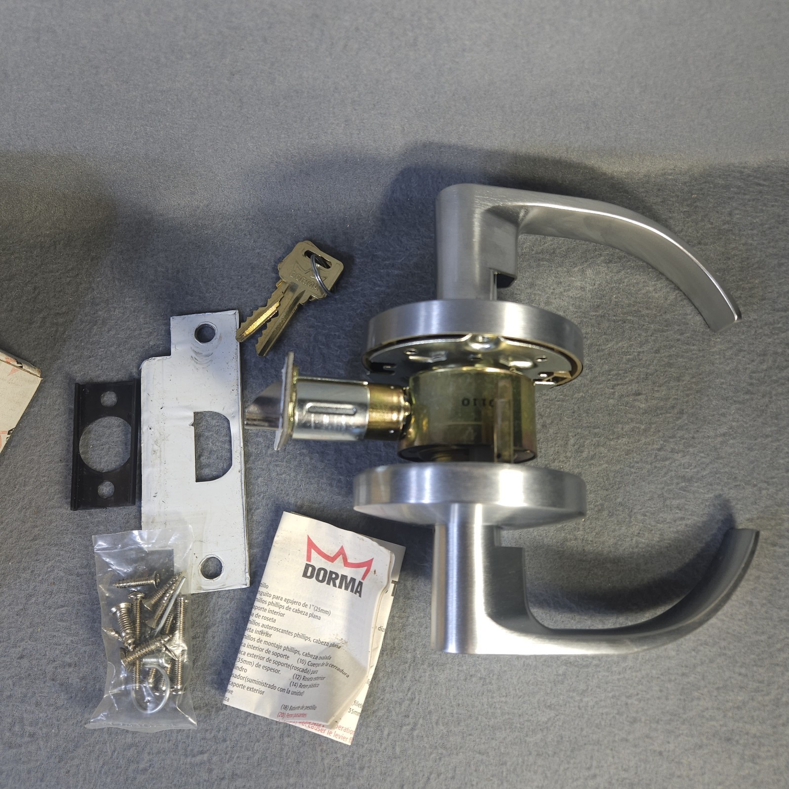 Dorma C553D Entry Lock – Satin Chrome Lever Lockset | Model C553D LC C 626