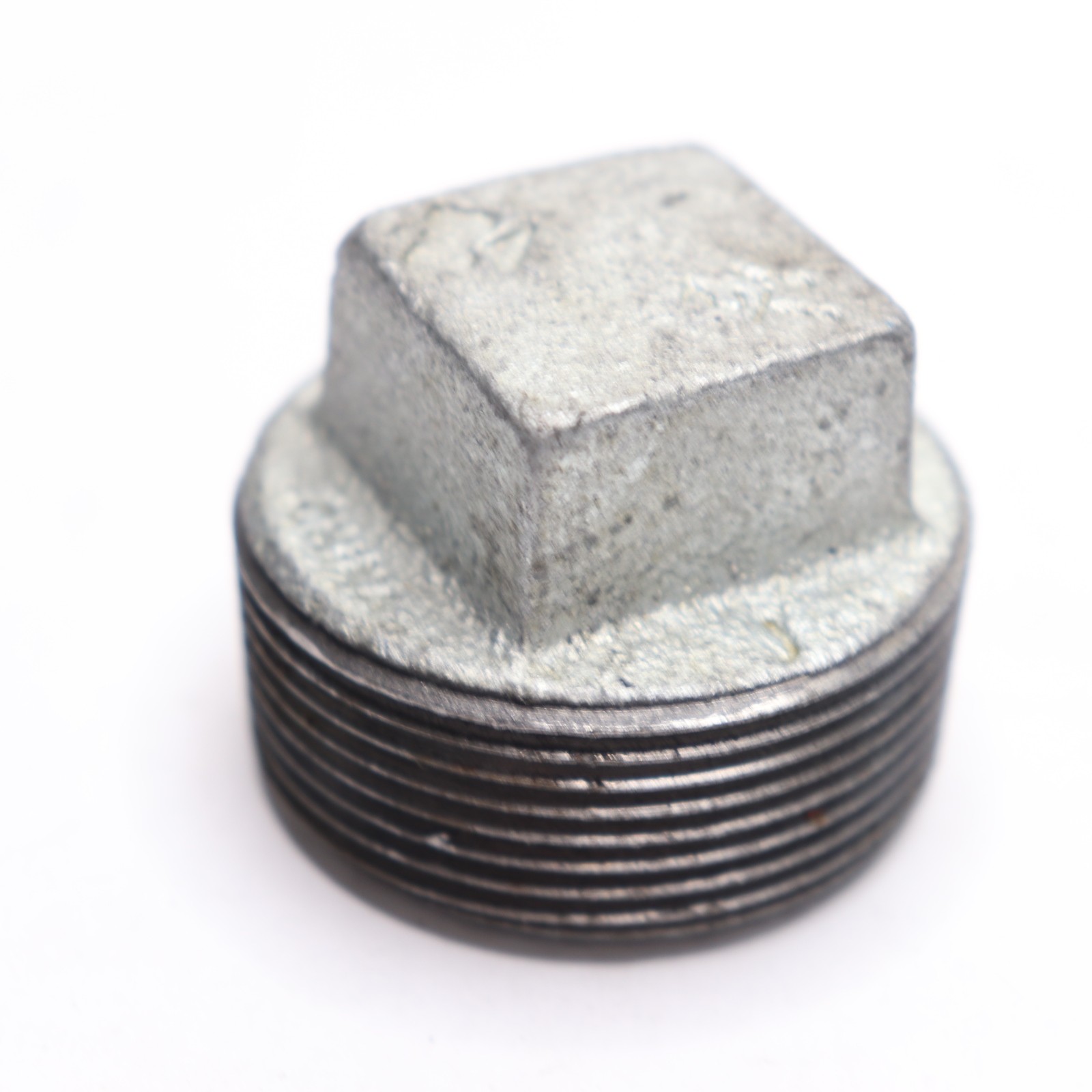 Southland Square Head Pipe Plug Galvanized 1-1/2″ 511-807HN