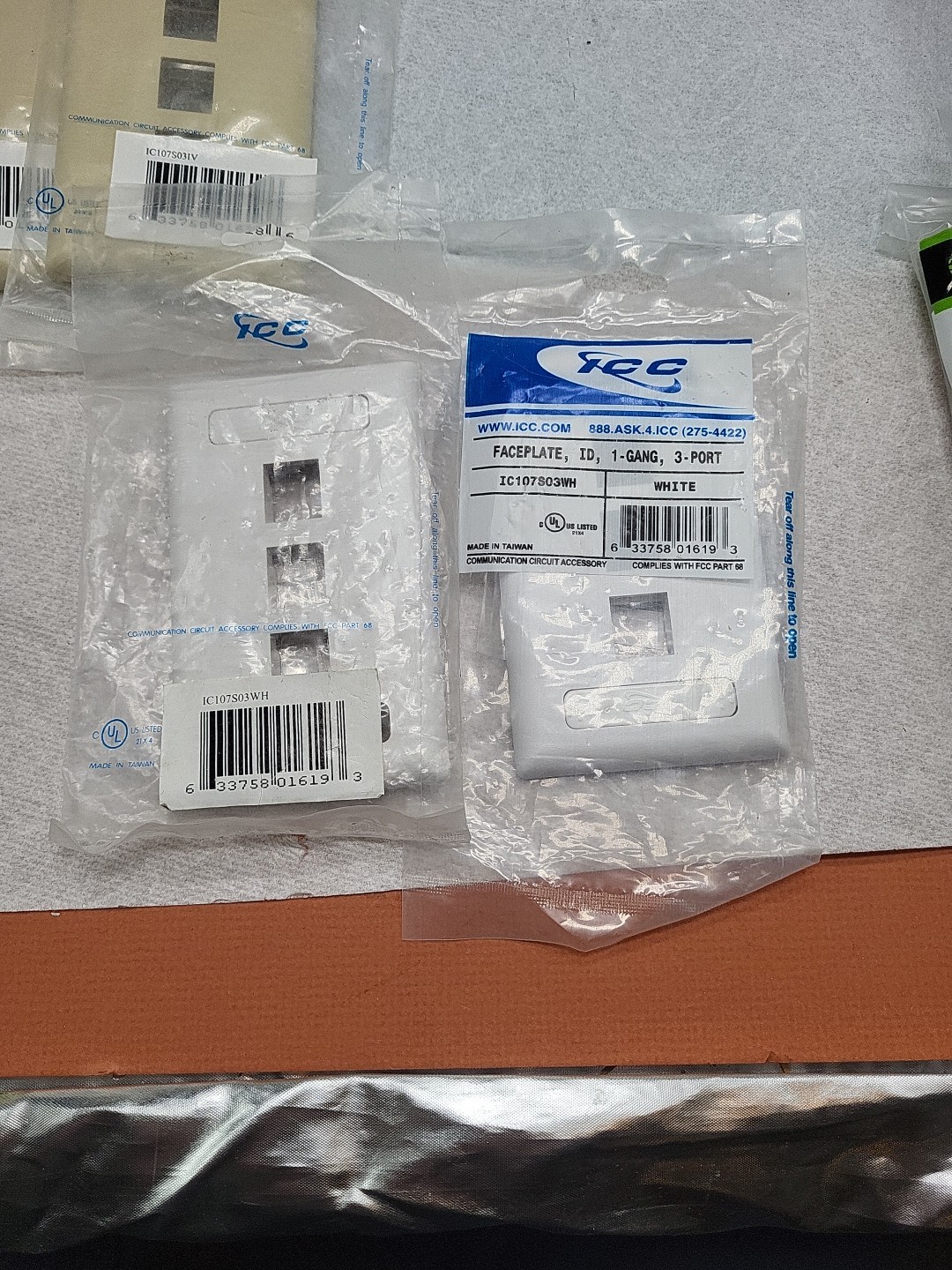 42 Packages Ortronics Other Brands Data Jack Faceplate Wall Plate Cover Lot TA