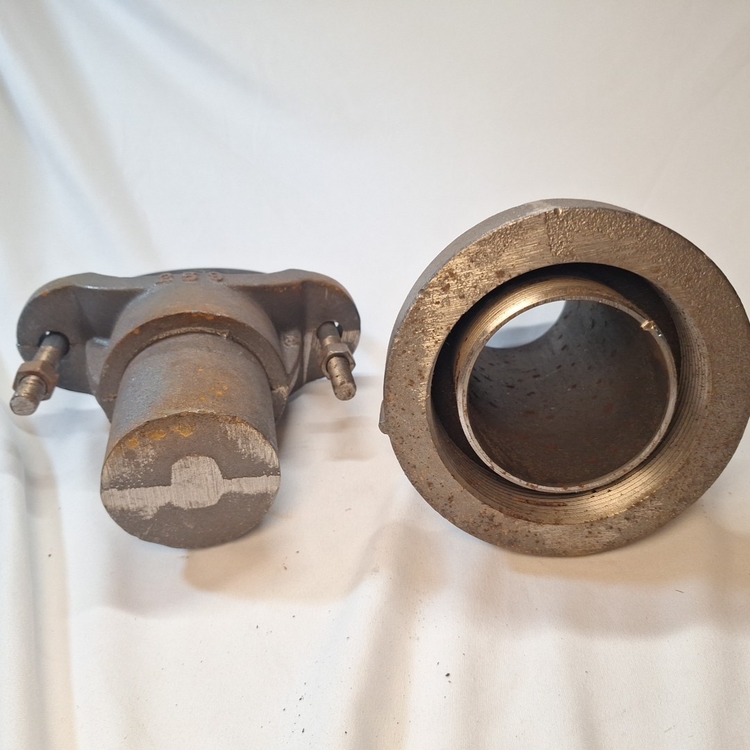 Anvil 0500176110 Pipe Saddle, Adj W/Yoke, 1-1/2″-5″ pipe, 3800lb cap. 5LWU0